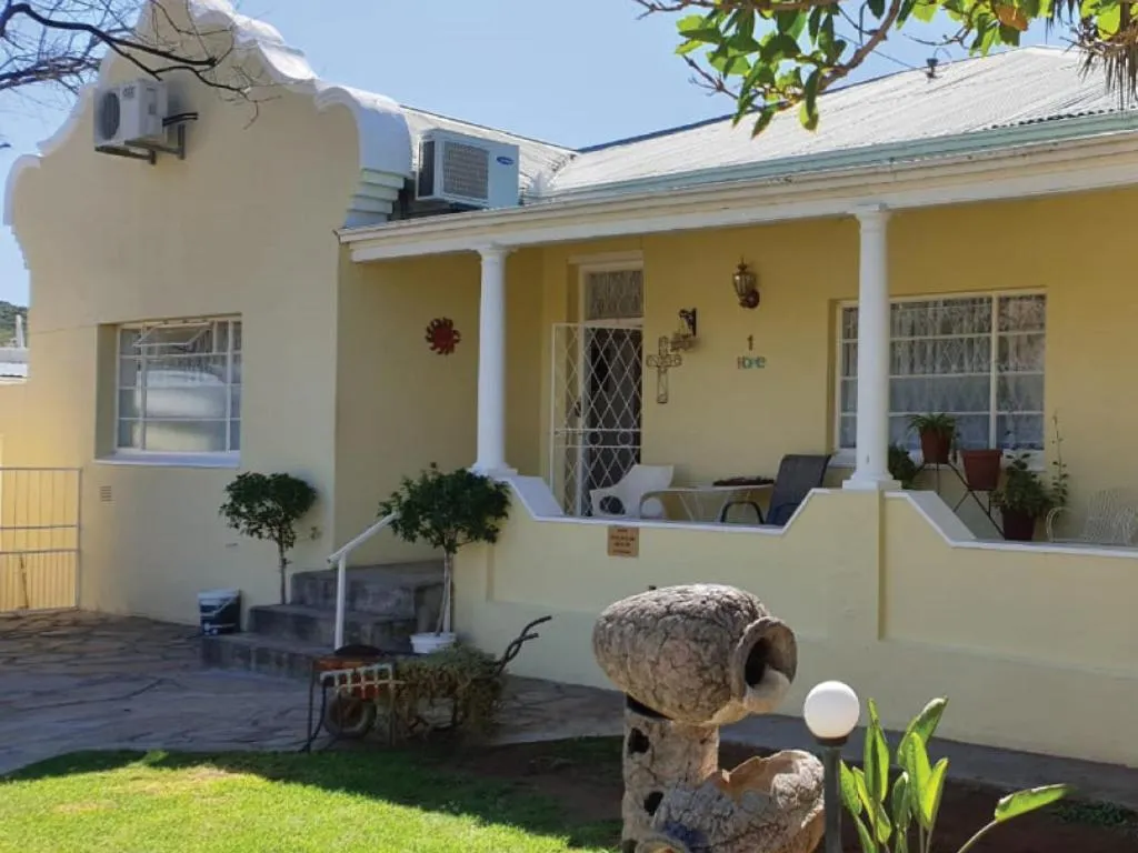 Facade/entrance in Stemar Self Catering