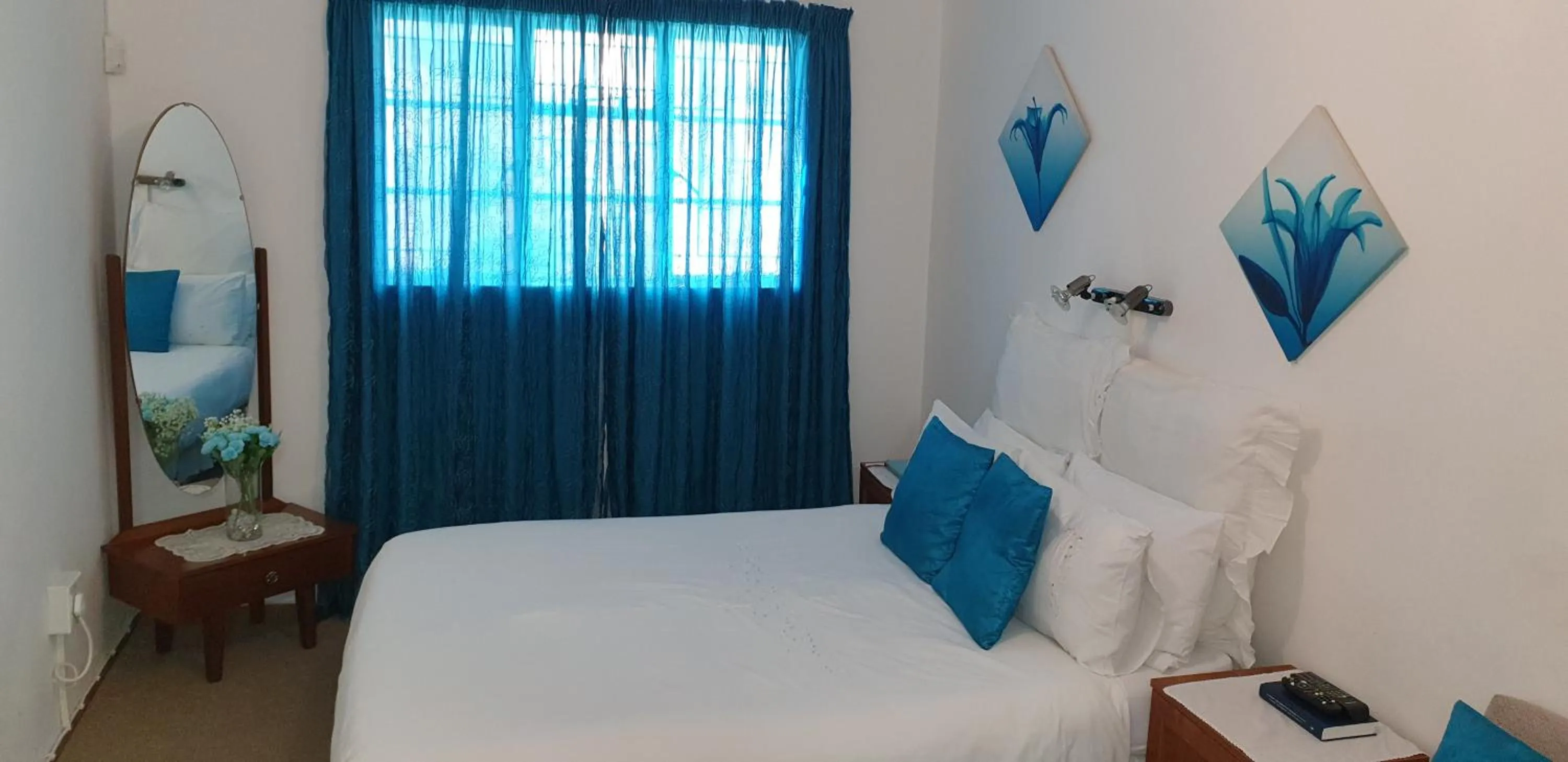 Bed in Stemar Self Catering