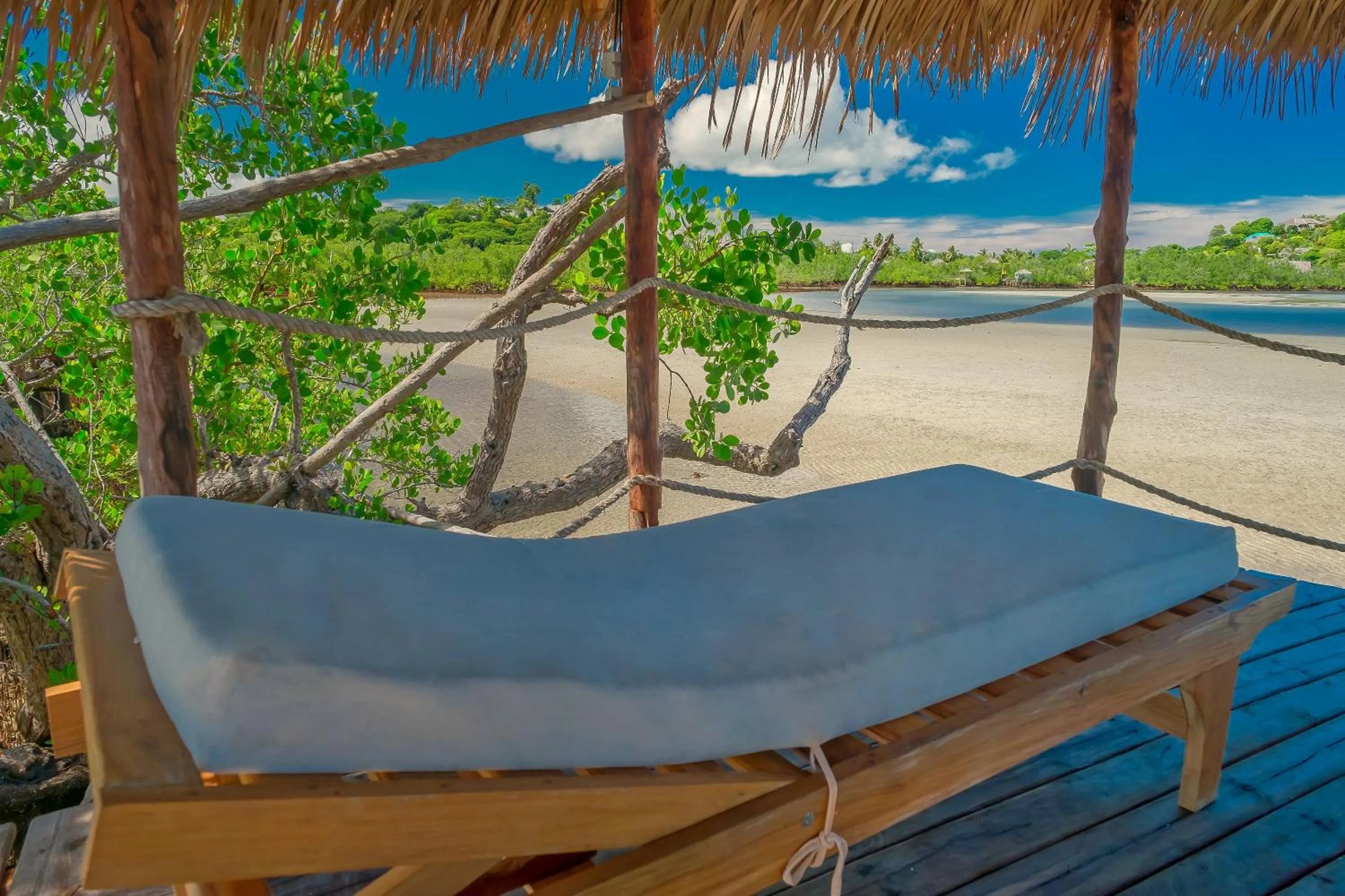 Massage in Emeraude Lodge