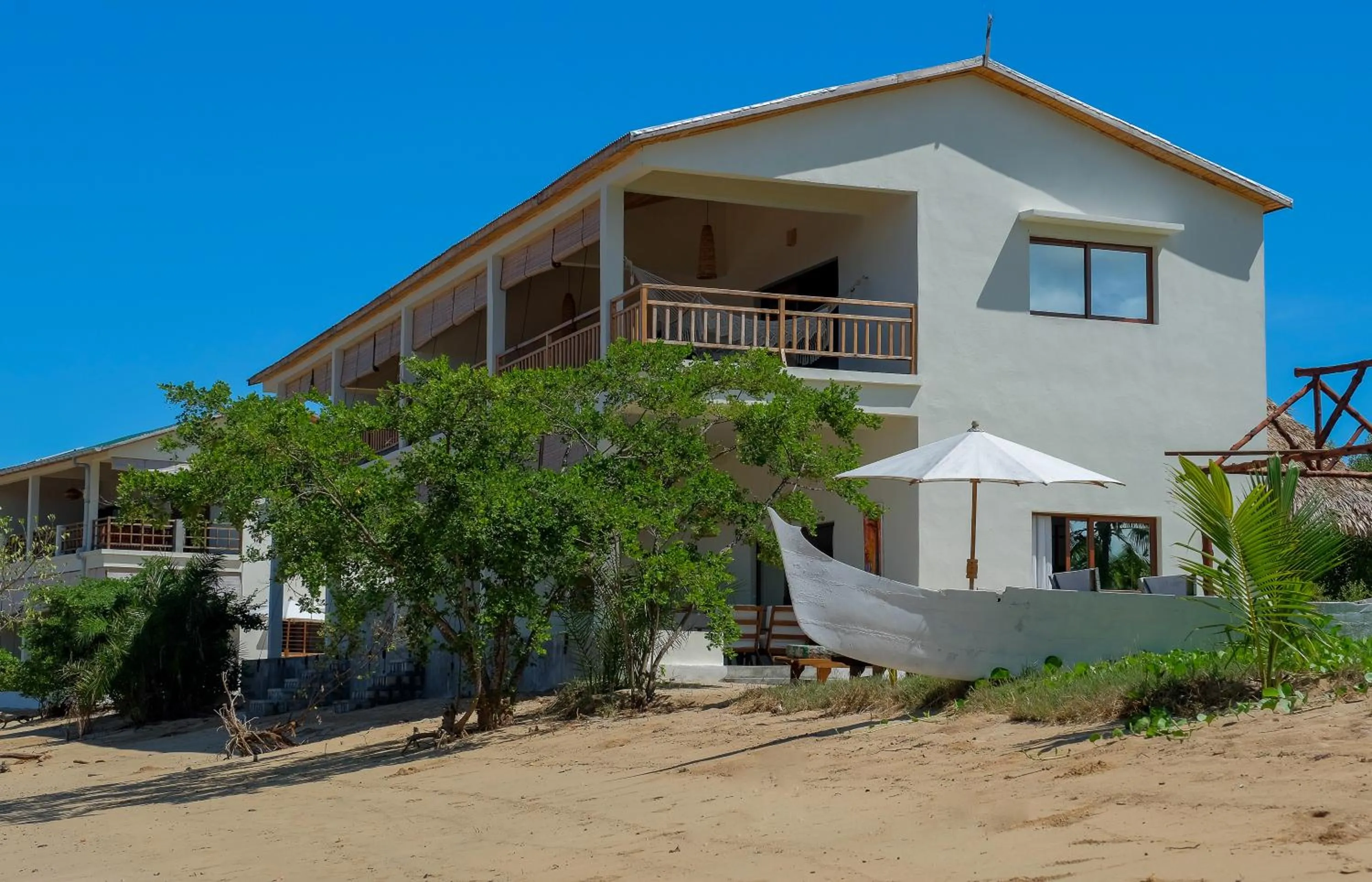 Breakfast in Emeraude Lodge