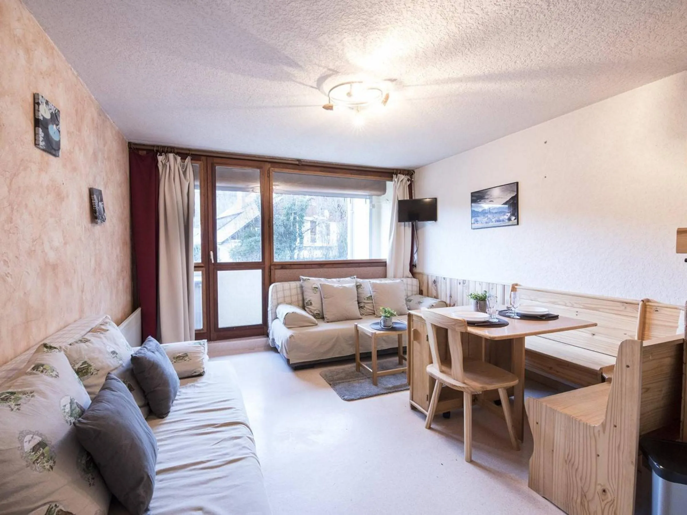 Appartement confortable proche téléphérique, idéal pour 4 personnes - FR-1-296-246
