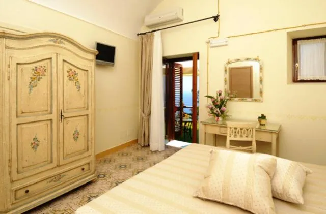 Photo of the whole room, Bed in Locanda Degli Dei