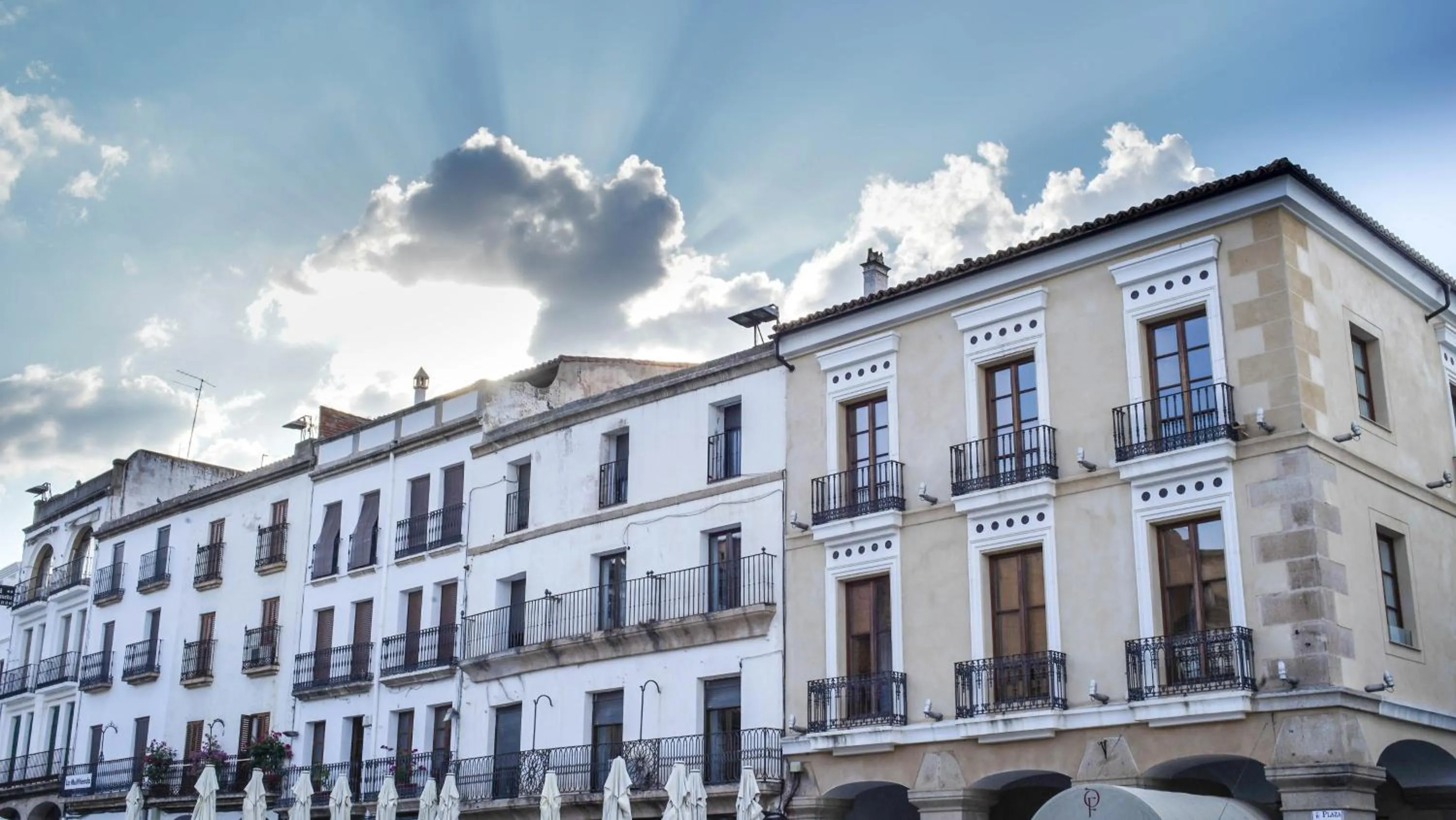 Facade/entrance in Apartamentos Soho Boutique Plaza Mayor Caceres