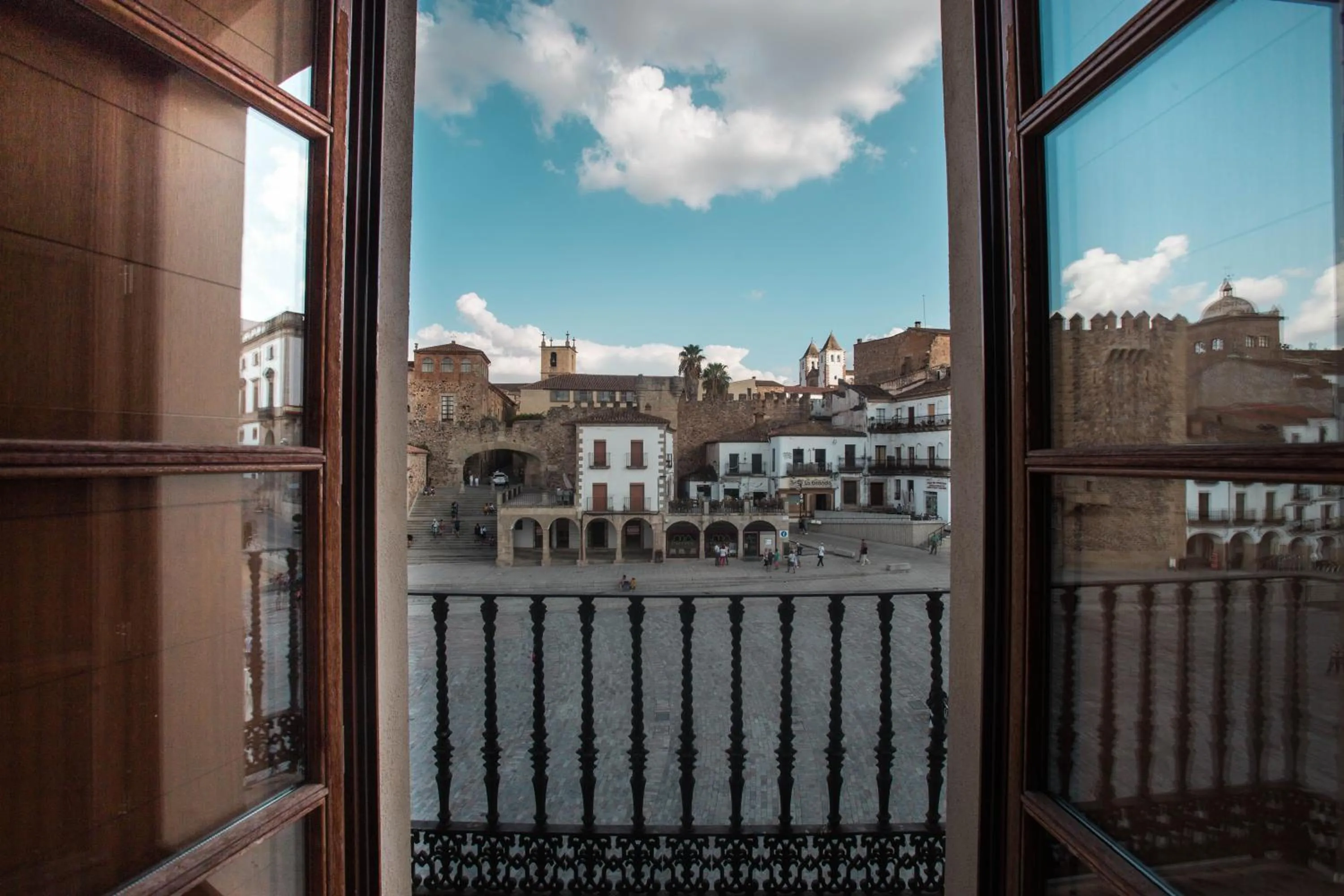 Street view in Apartamentos Soho Boutique Plaza Mayor Caceres
