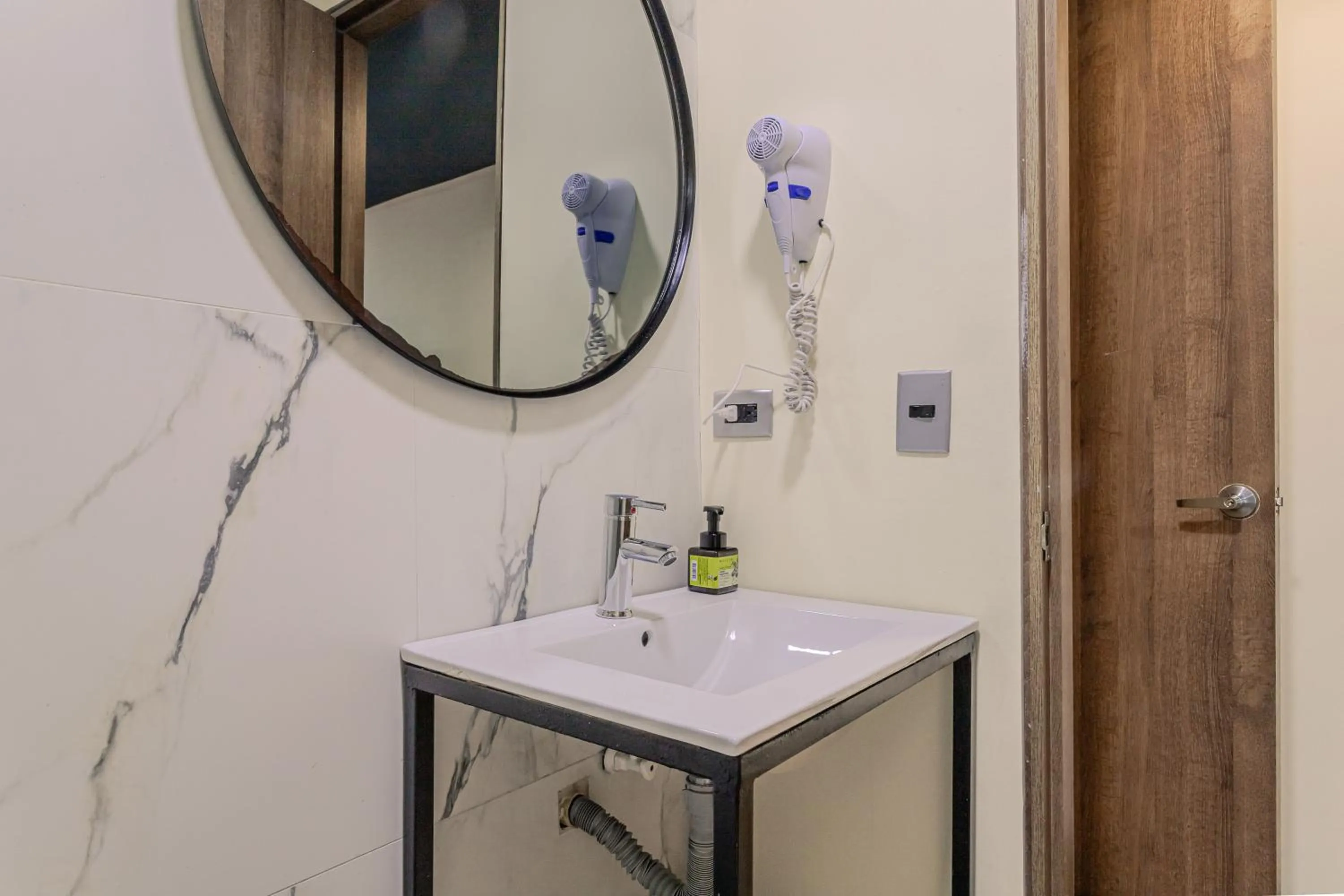 Bathroom in Soy Local Parque La 93