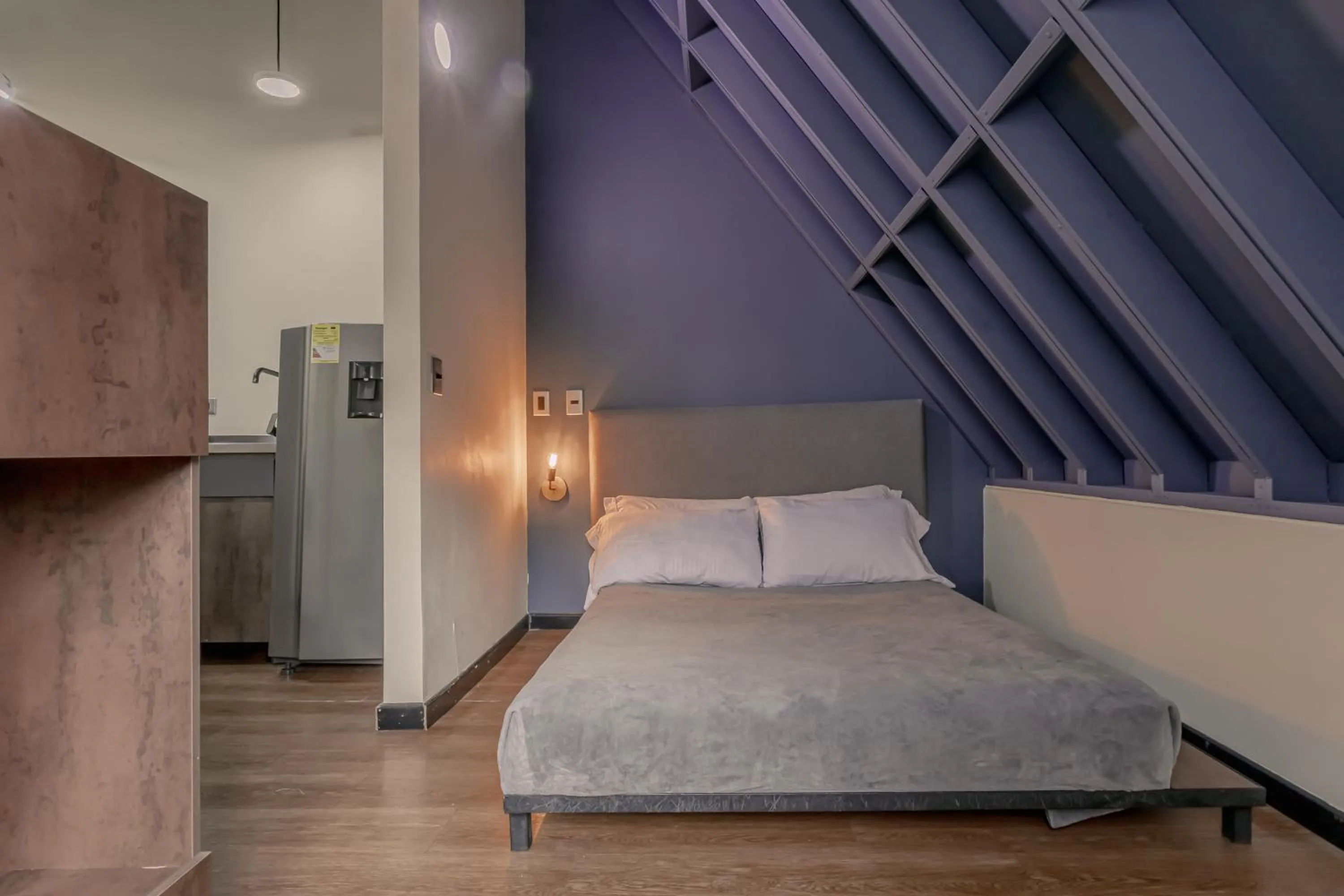 Photo of the whole room, Bed in Soy Local Parque La 93