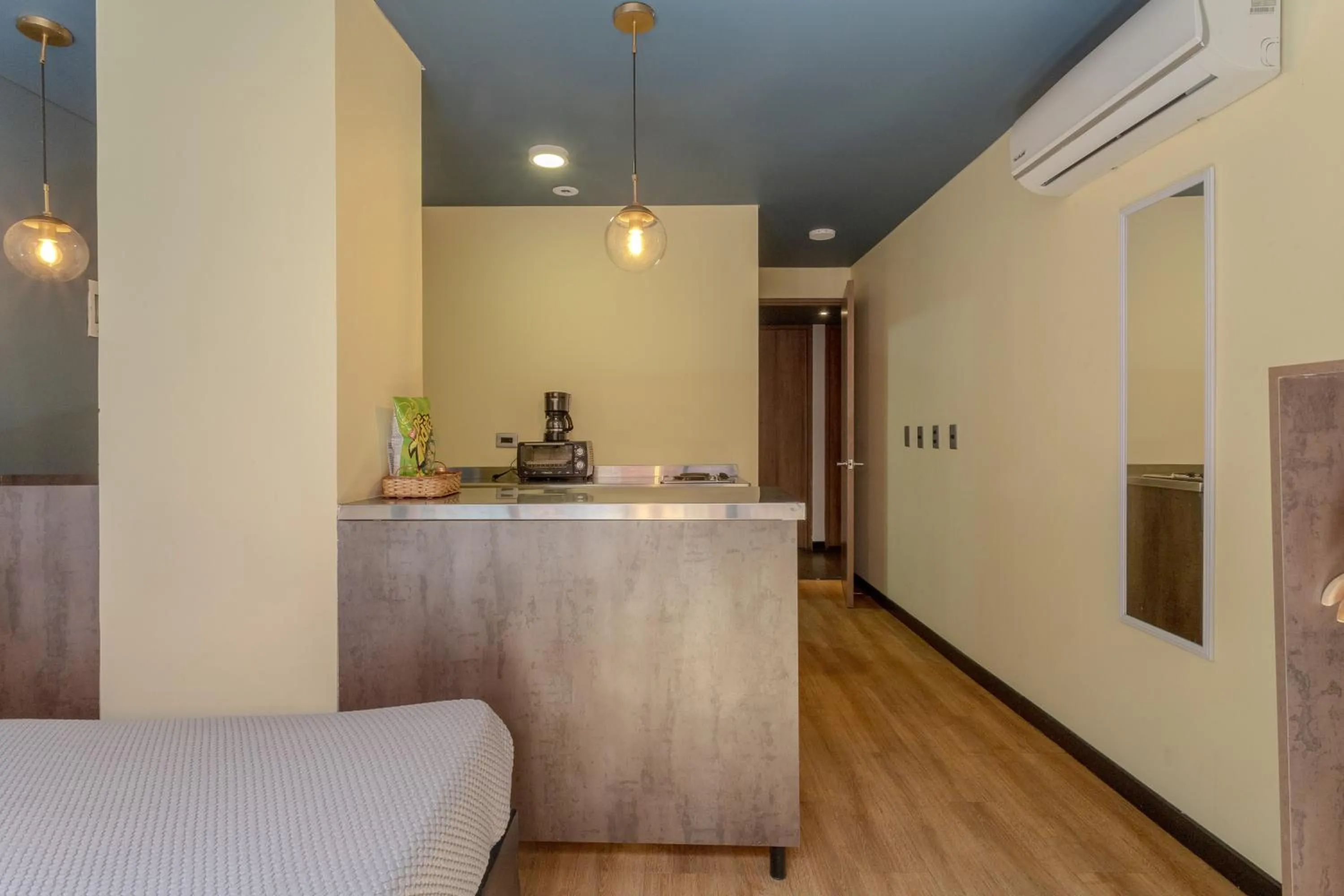 Kitchen or kitchenette, Bed in Soy Local Parque La 93