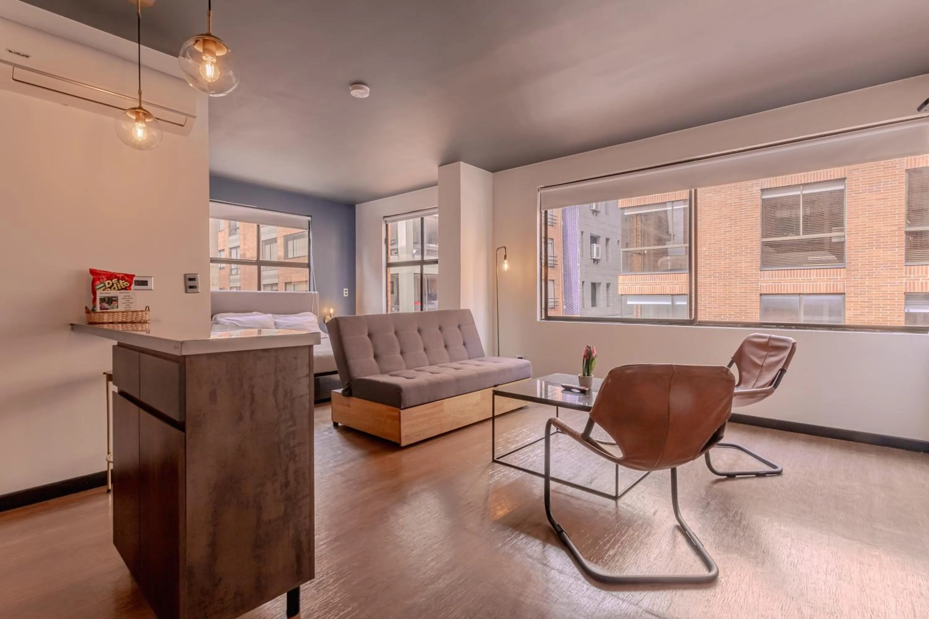 TV and multimedia in Soy Local Parque La 93