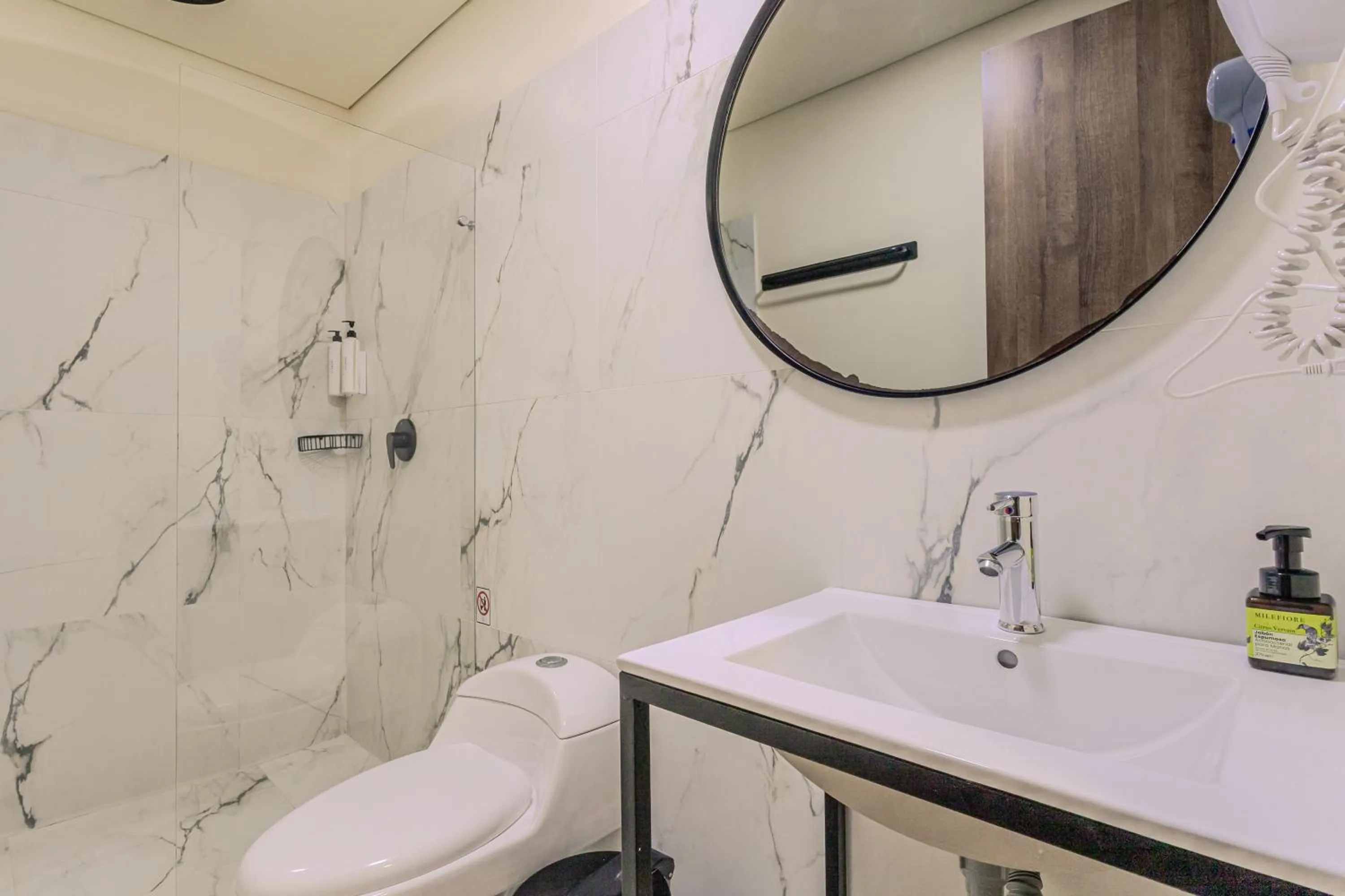 Bathroom in Soy Local Parque La 93