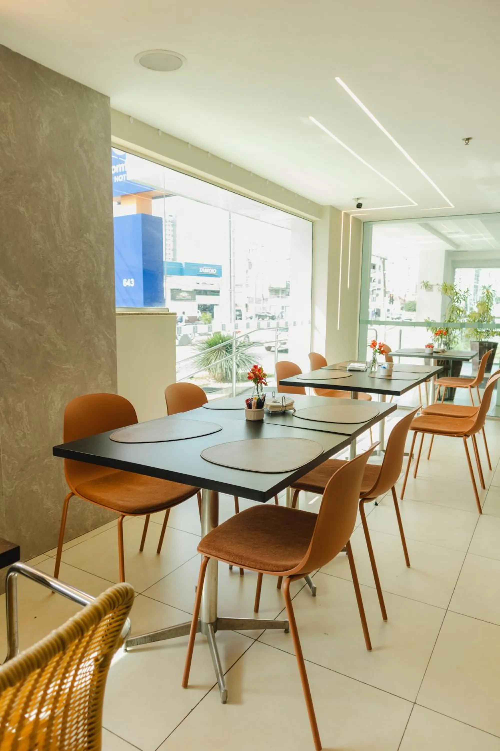 Restaurant/places to eat in Comfort Hotel Campos dos Goytacazes