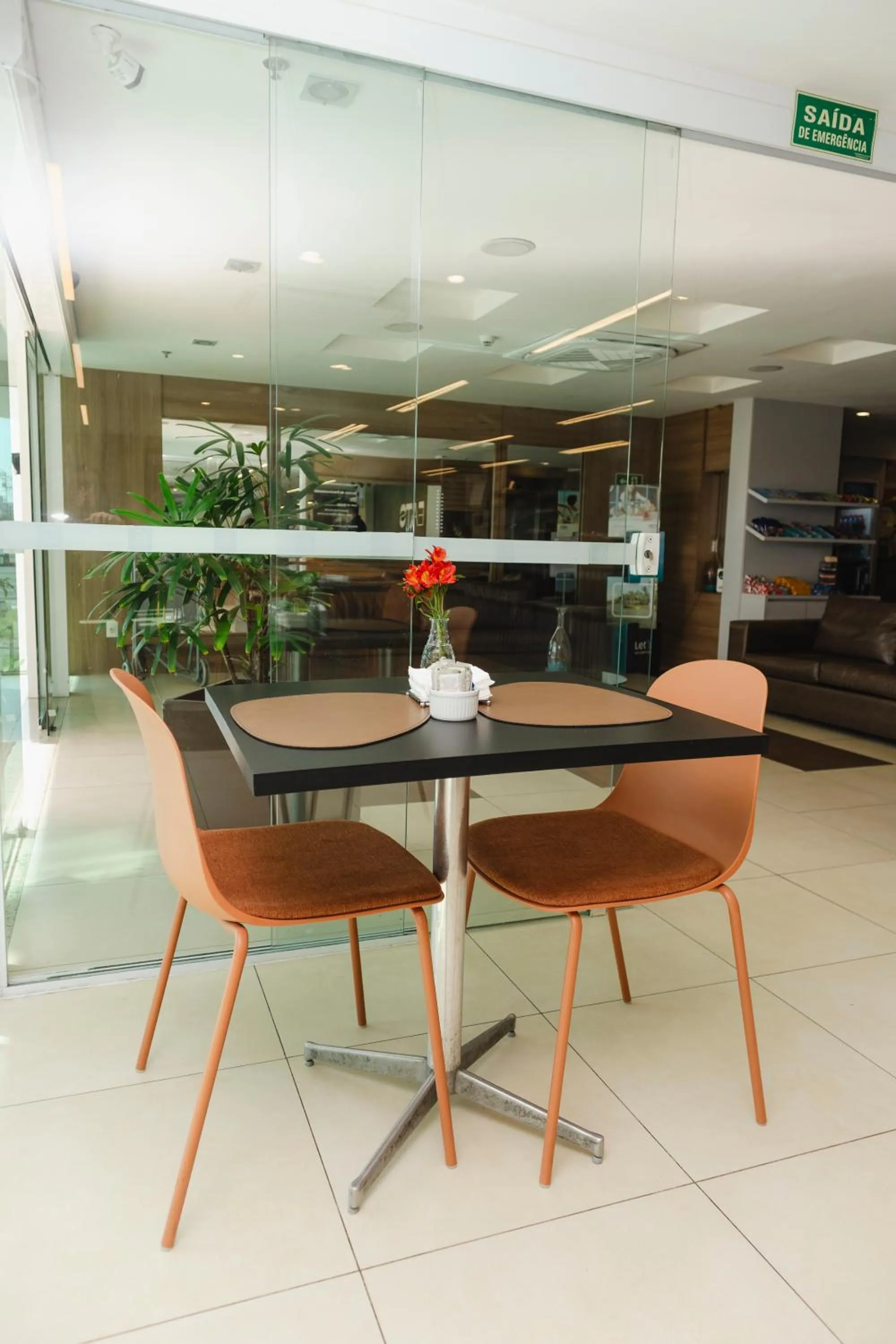 Restaurant/places to eat in Comfort Hotel Campos dos Goytacazes