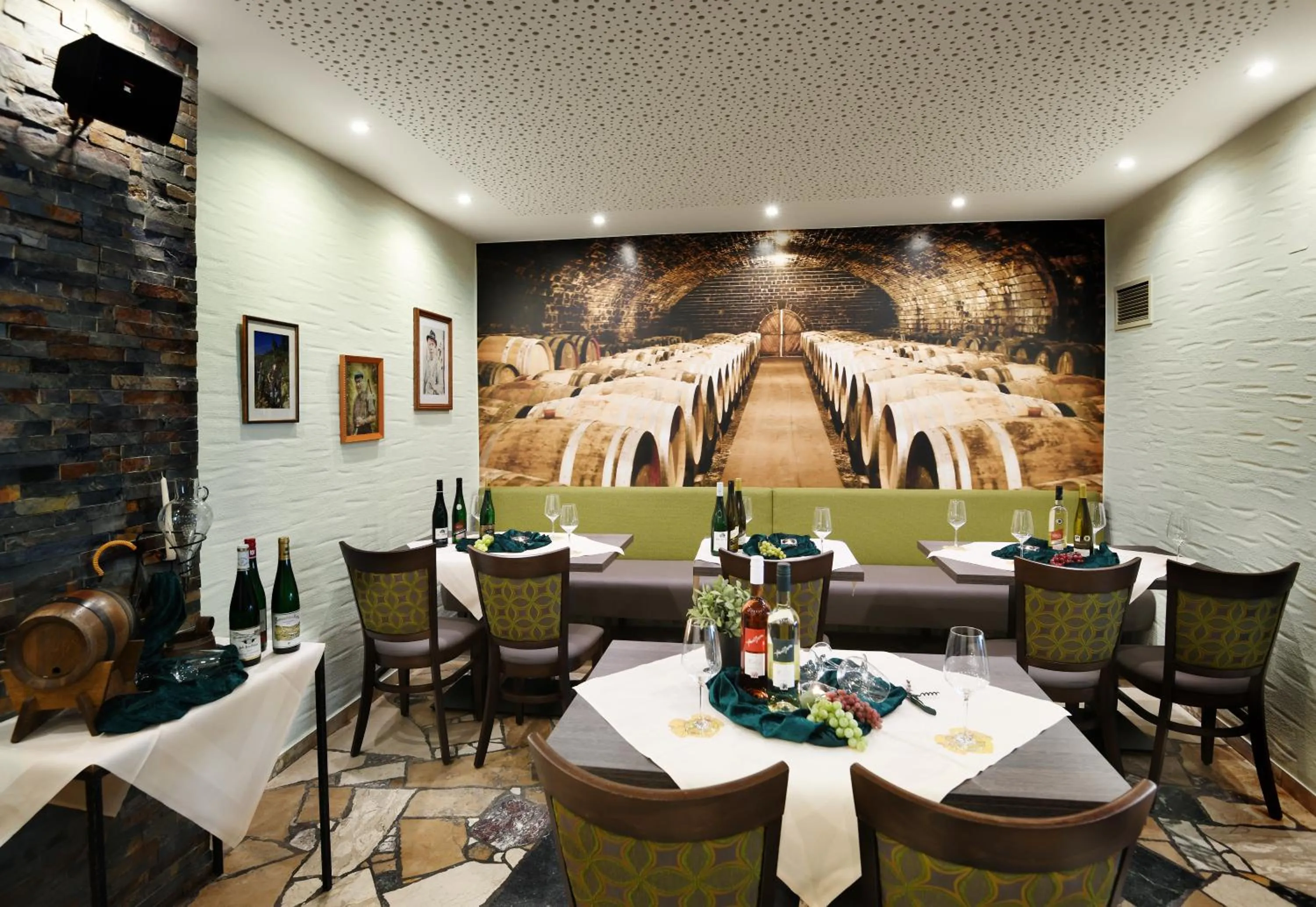 Decorative detail in Moselstern-Hotel "Weinhaus Fuhrmann"