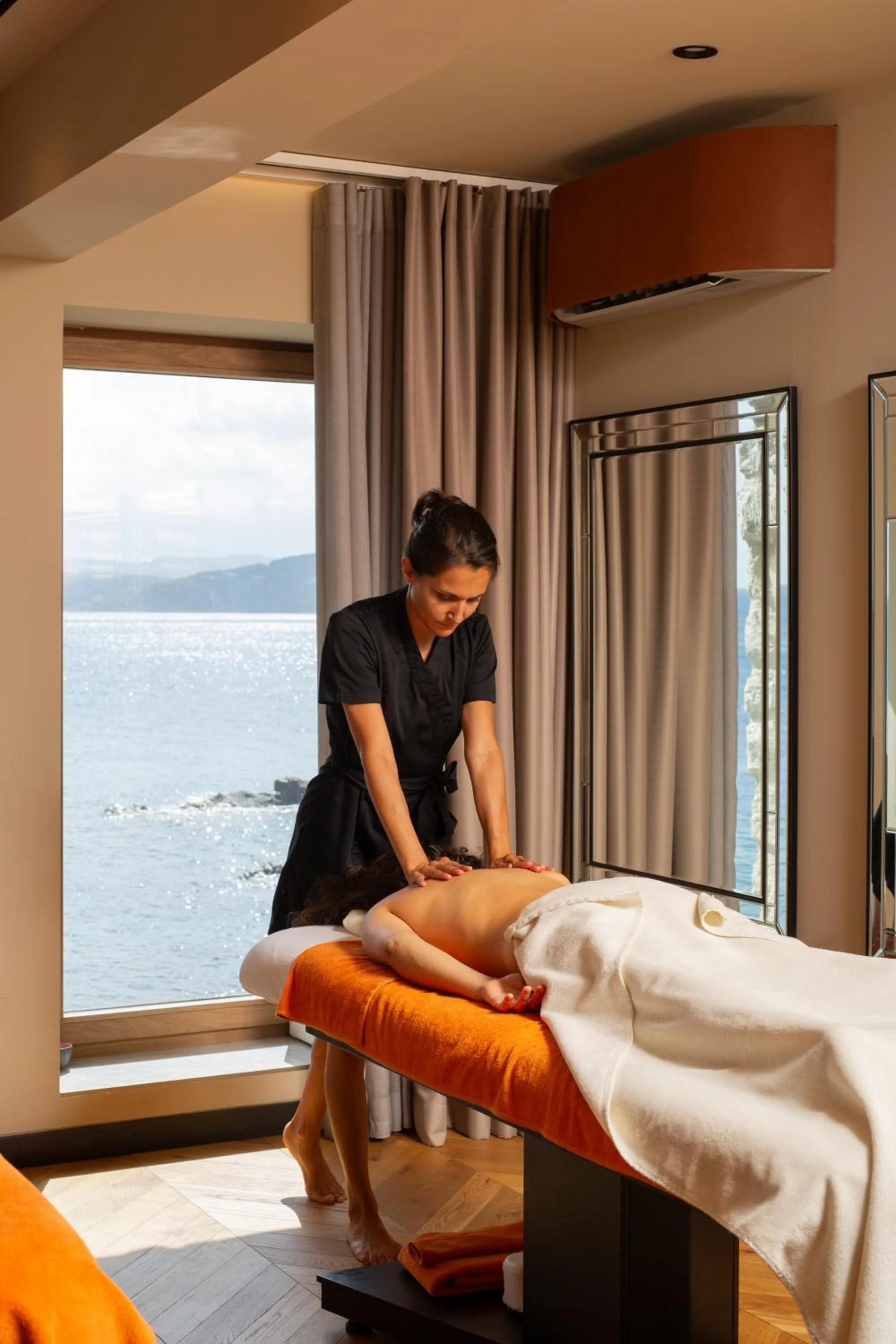 Massage in Hotel La Pietra Restaurant & Spa