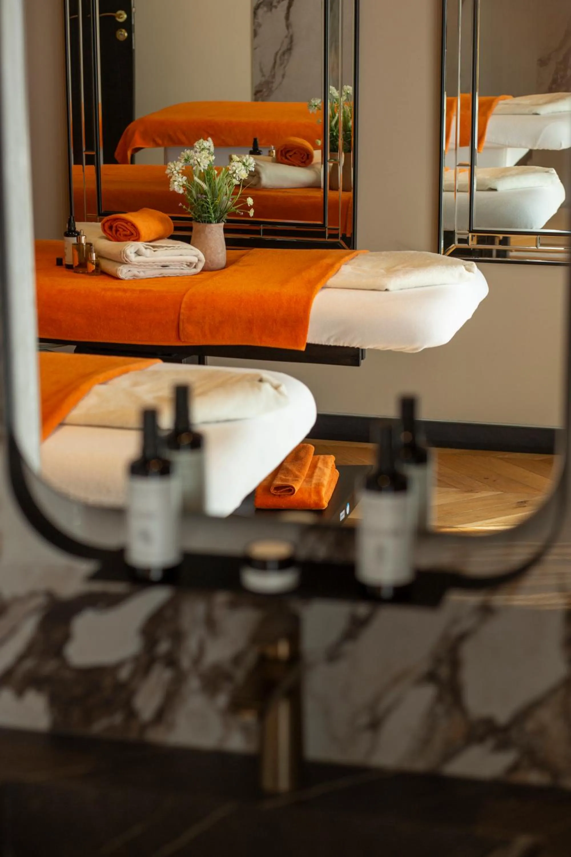 Bed in Hotel La Pietra Restaurant & Spa