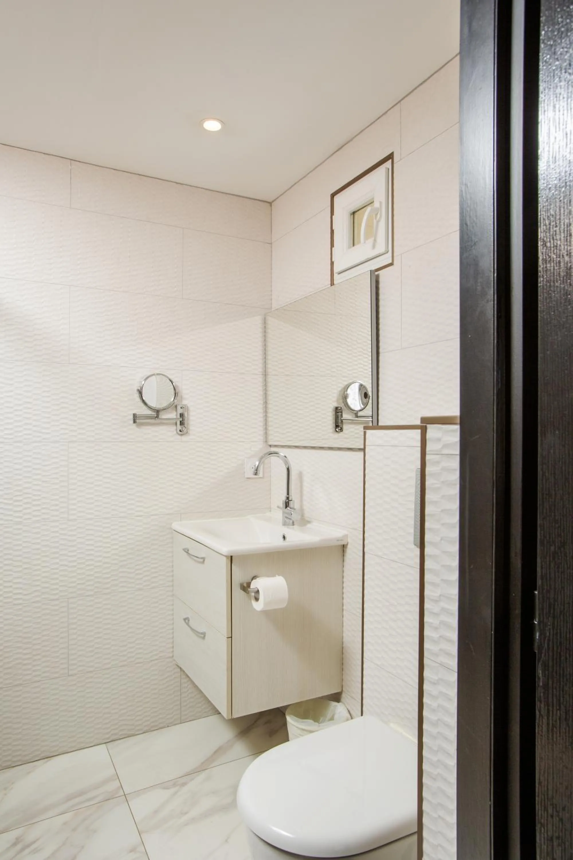 Bathroom in Hotel La Pietra Restaurant & Spa