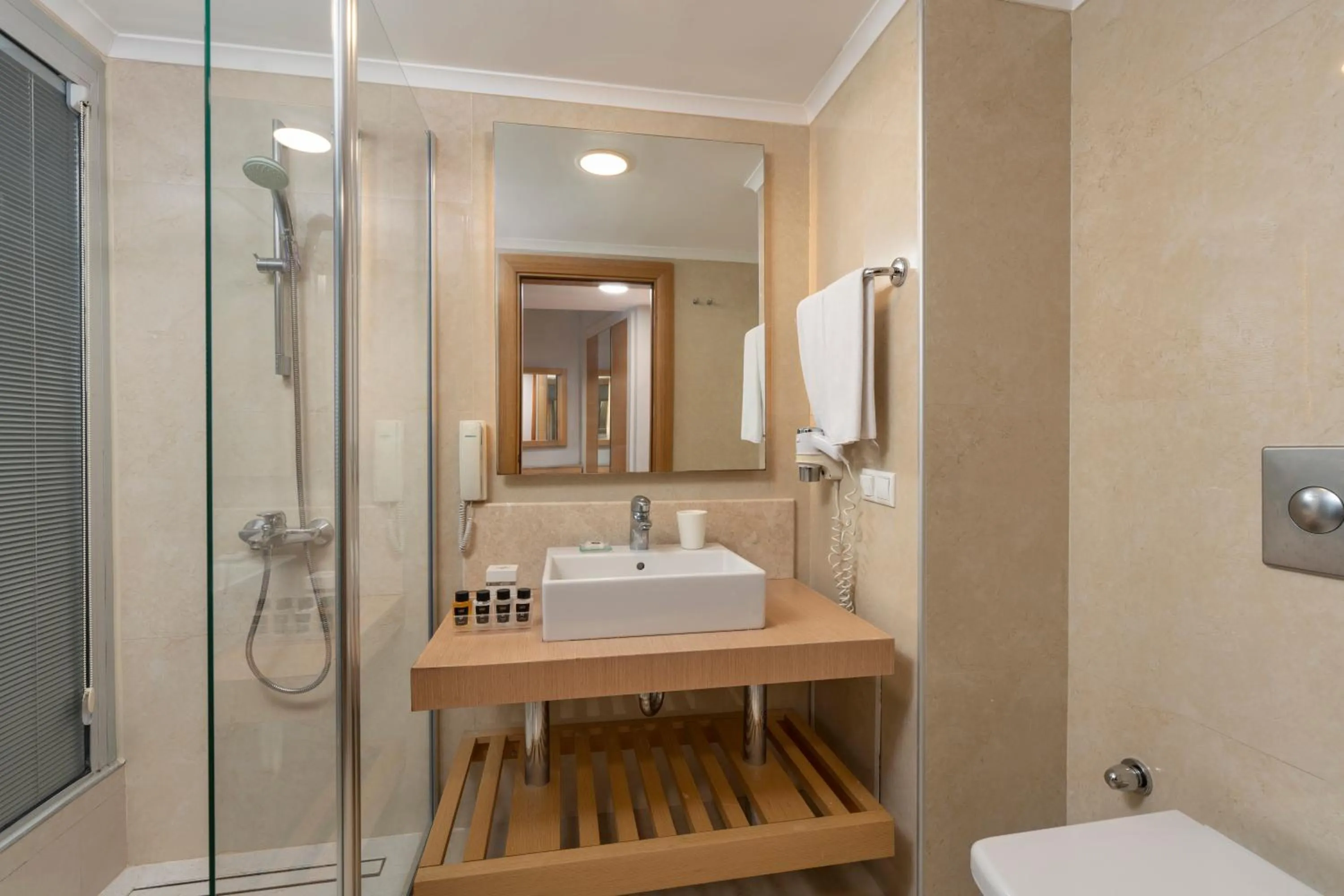 Shower in Limak Limra Hotel & Resort Kemer - Kids Concept