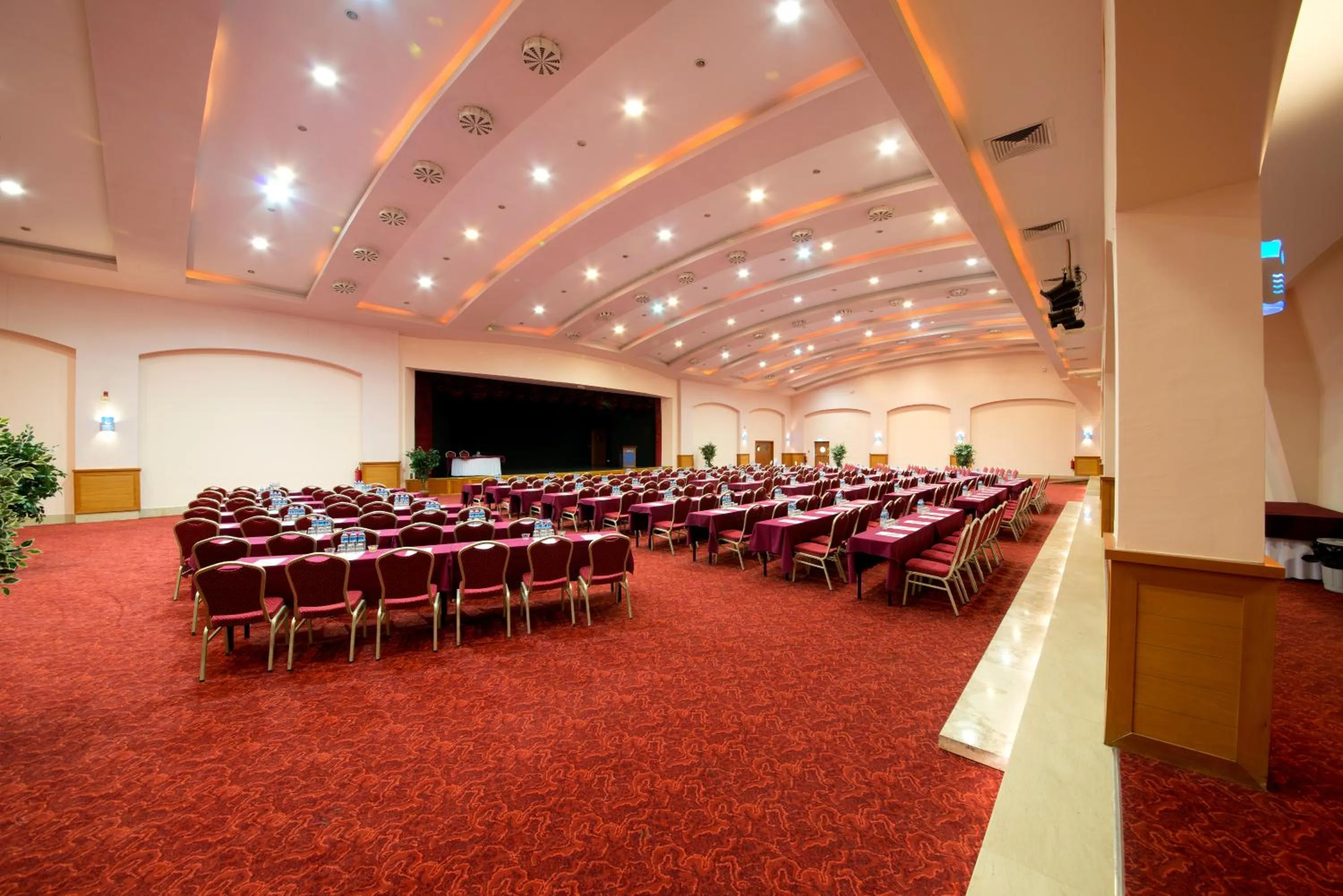 Business facilities in Limak Limra Hotel & Resort Kemer - Kids Concept