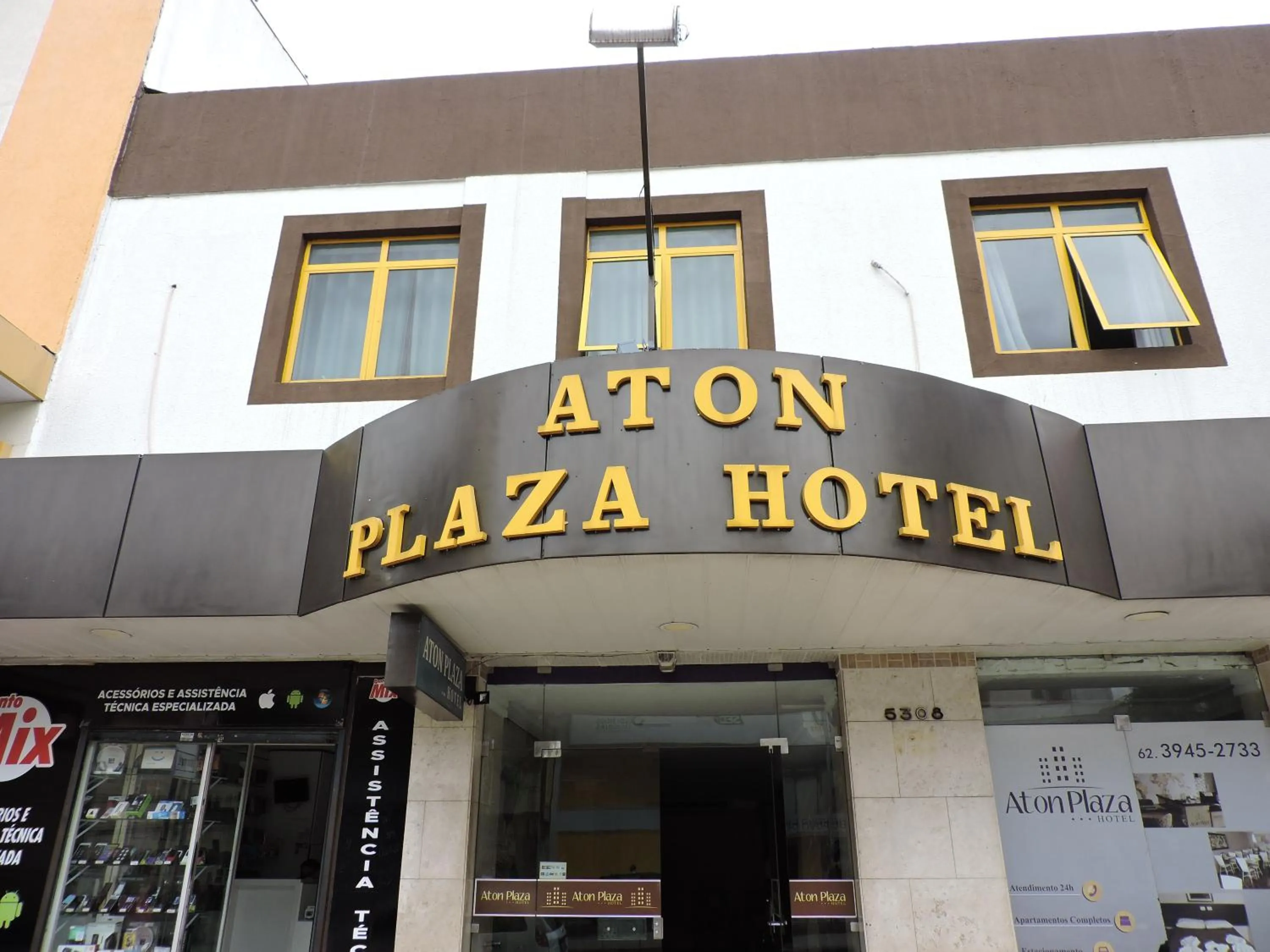 Facade/entrance in Aton Plaza Hotel