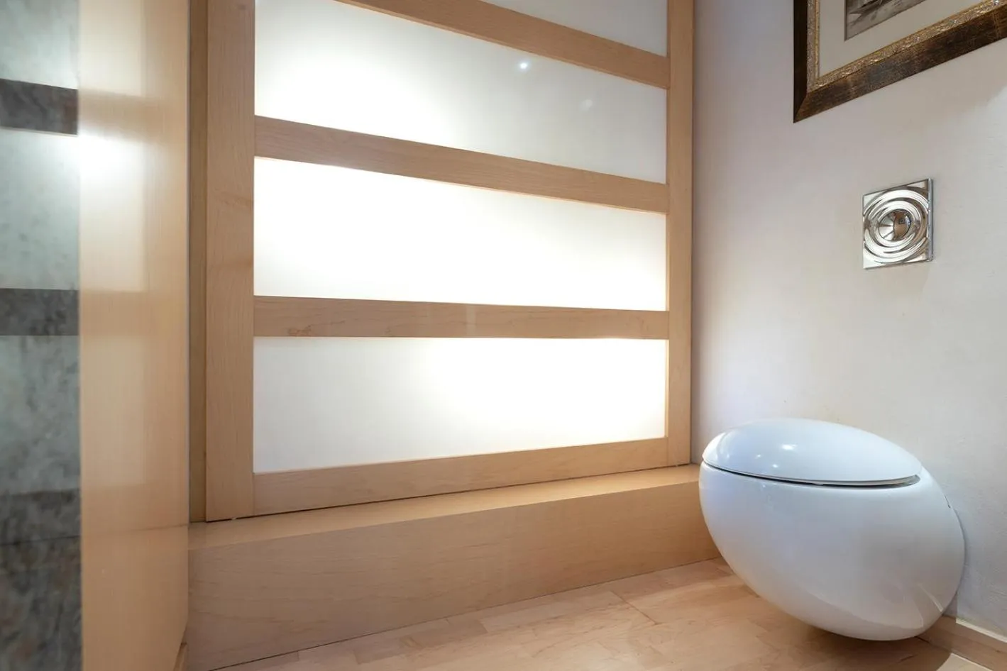 Suites del Mar Fenals Apartments