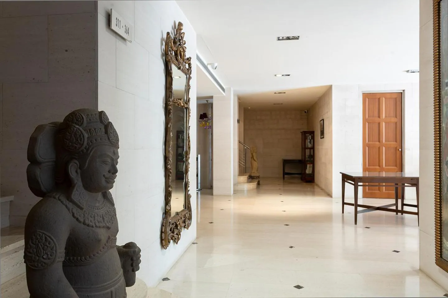 Area and facilities in Suites del Mar Fenals Apartments