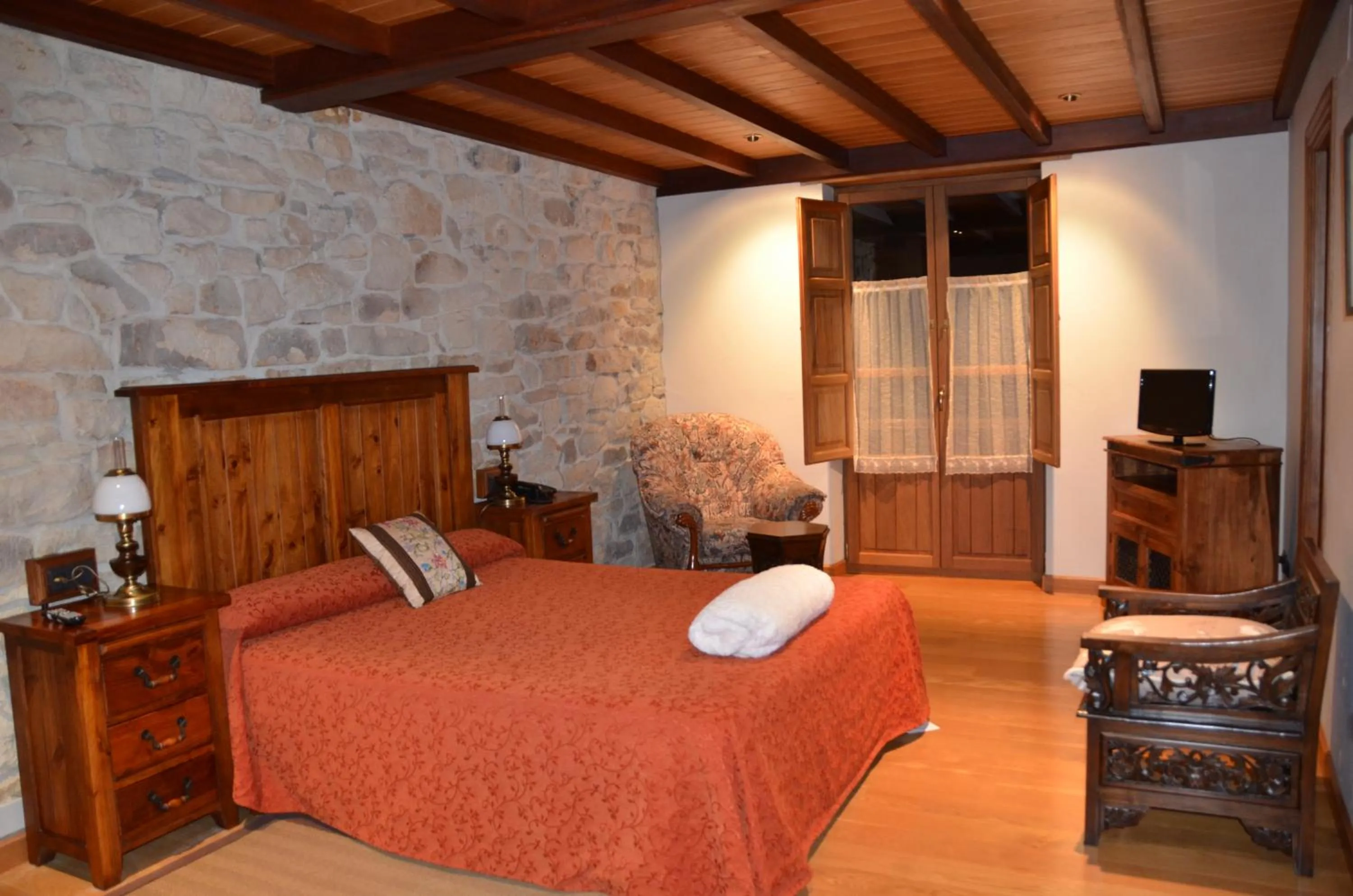 Photo of the whole room, Bed in Hotel Casona De Tresali