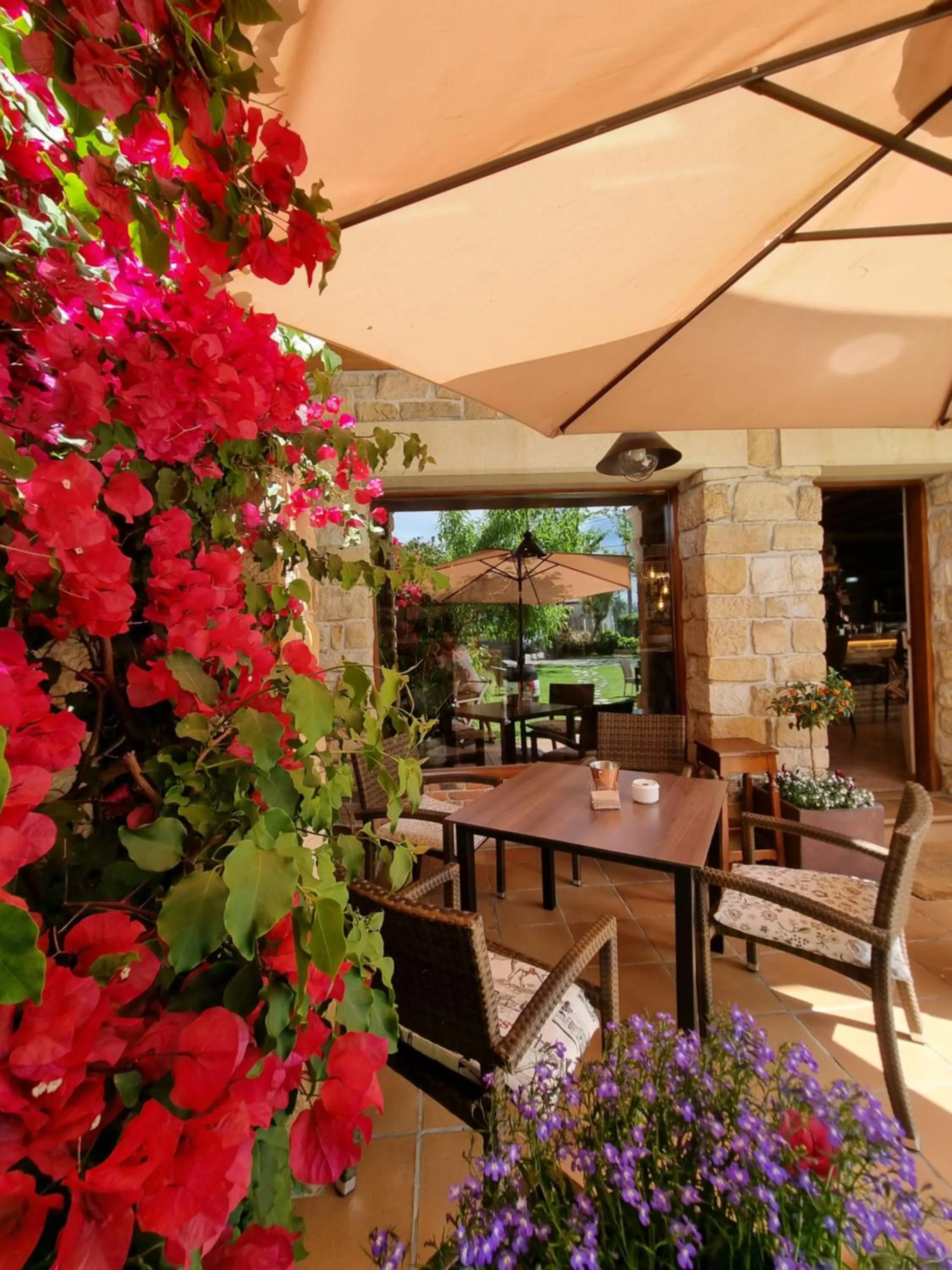 Restaurant/places to eat in Hotel Casona De Tresali