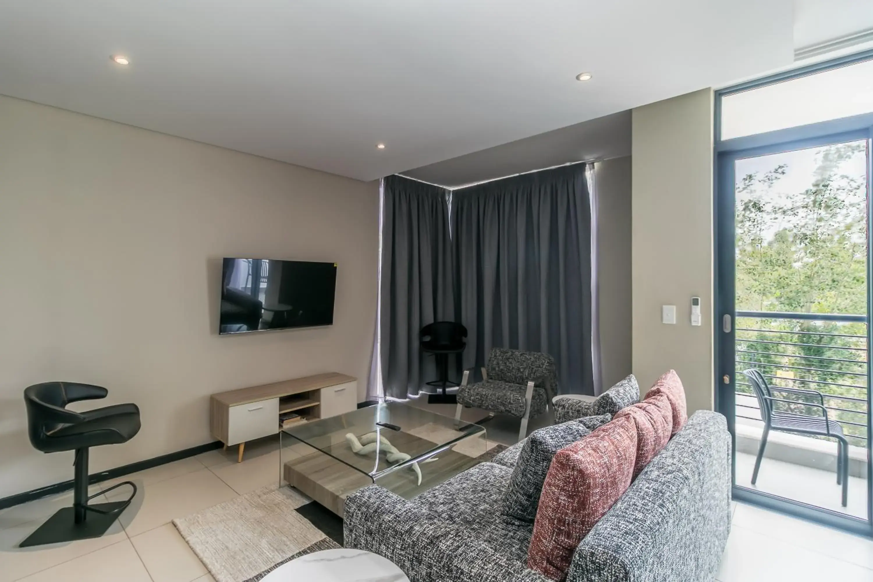 One-Bedroom Apartment in Easy Stay - The Vantage Rosebank One-Bedroom Apartment in Easy Stay - The Vantage Rosebank