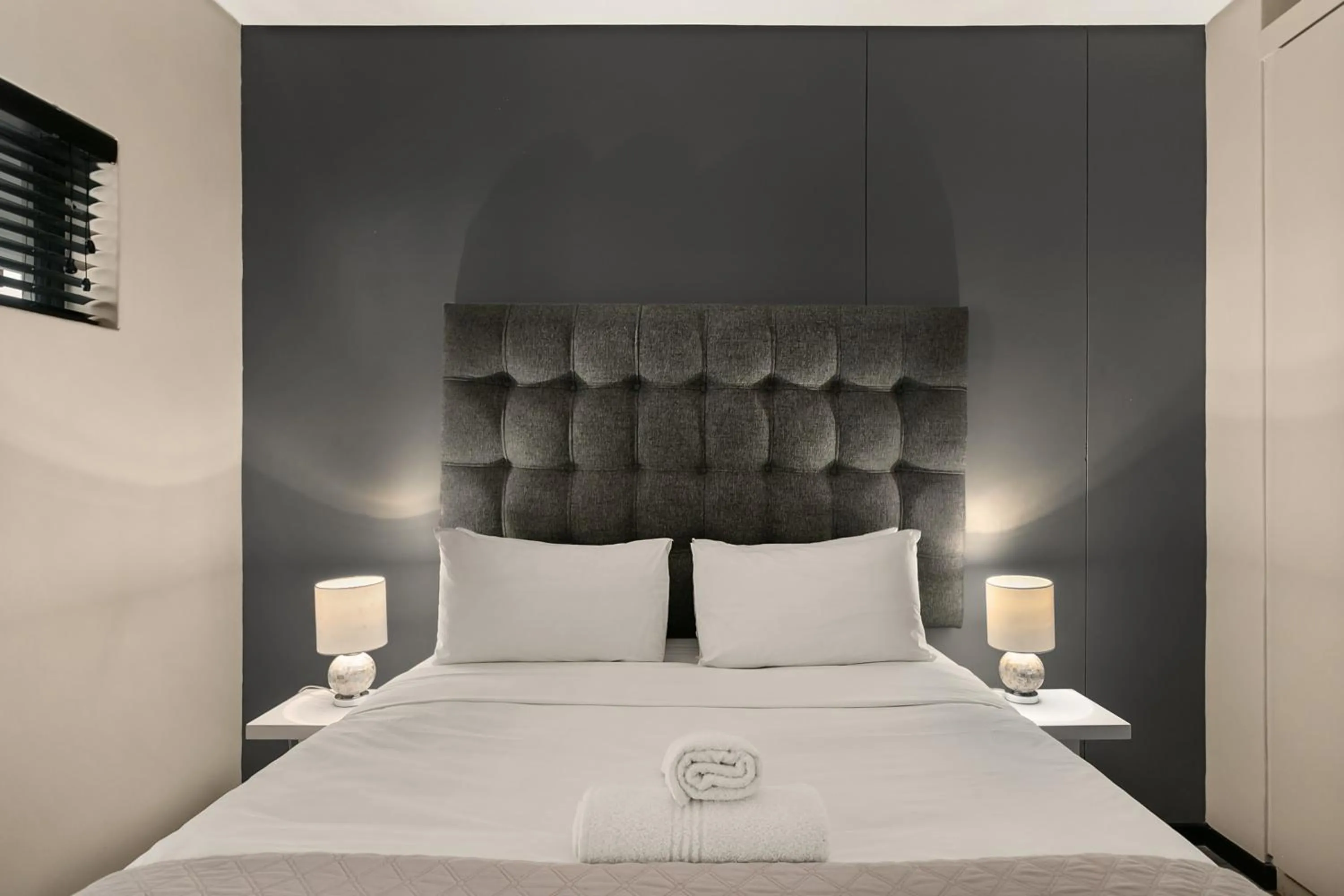 Bed in Easy Stay - The Vantage Rosebank