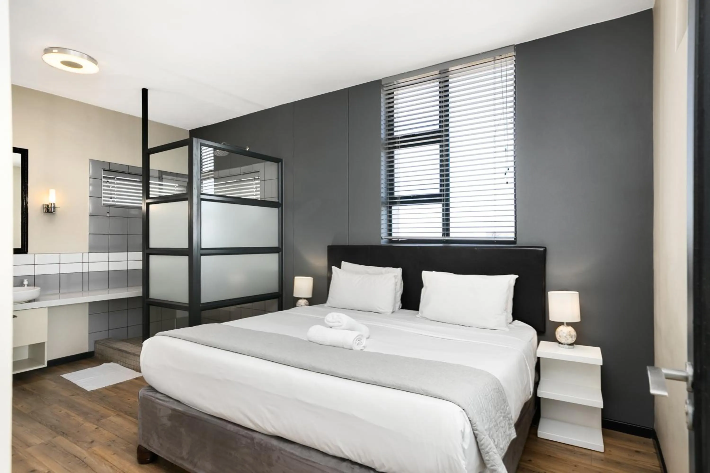 Bed in Easy Stay - The Vantage Rosebank