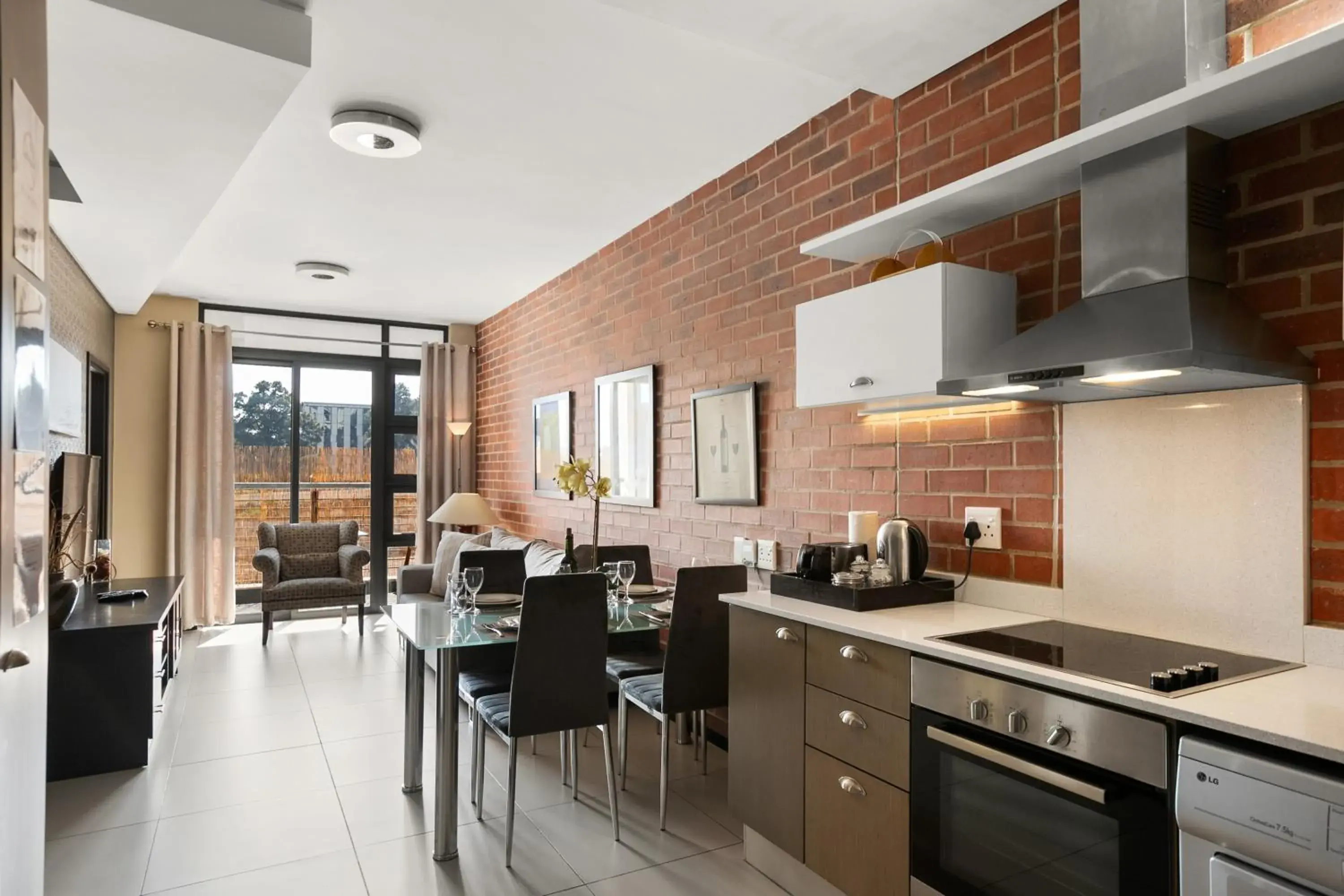 2 Bed 1 Bath in Easy Stay - The Vantage Rosebank 2 Bed 1 Bath in Easy Stay - The Vantage Rosebank