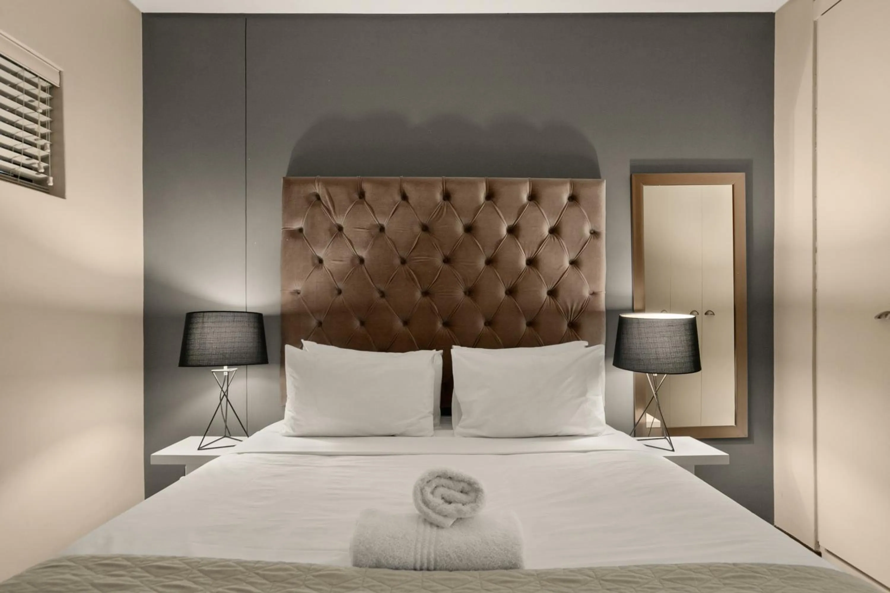 Bed in Easy Stay - The Vantage Rosebank