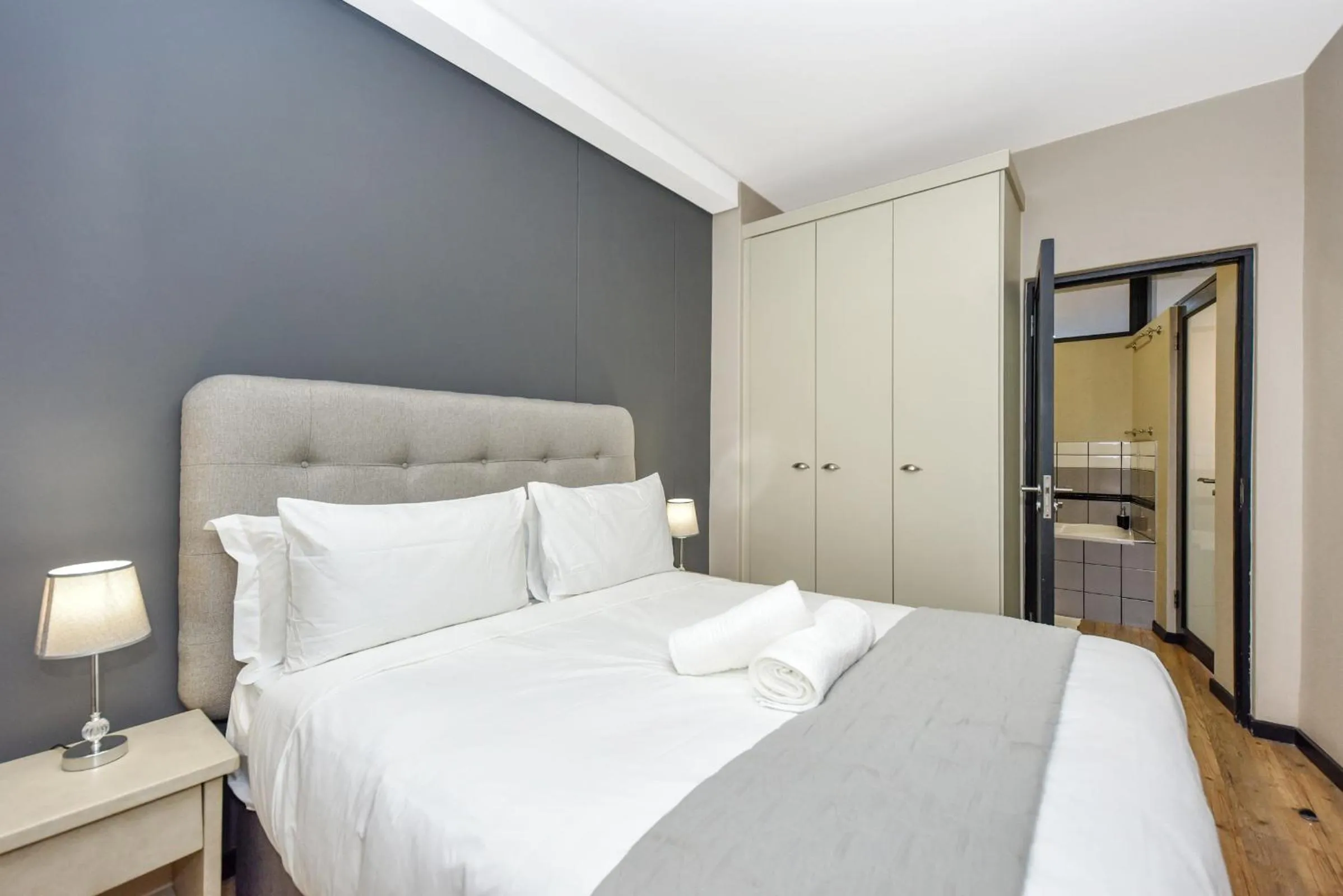 Bed in Easy Stay - The Vantage Rosebank