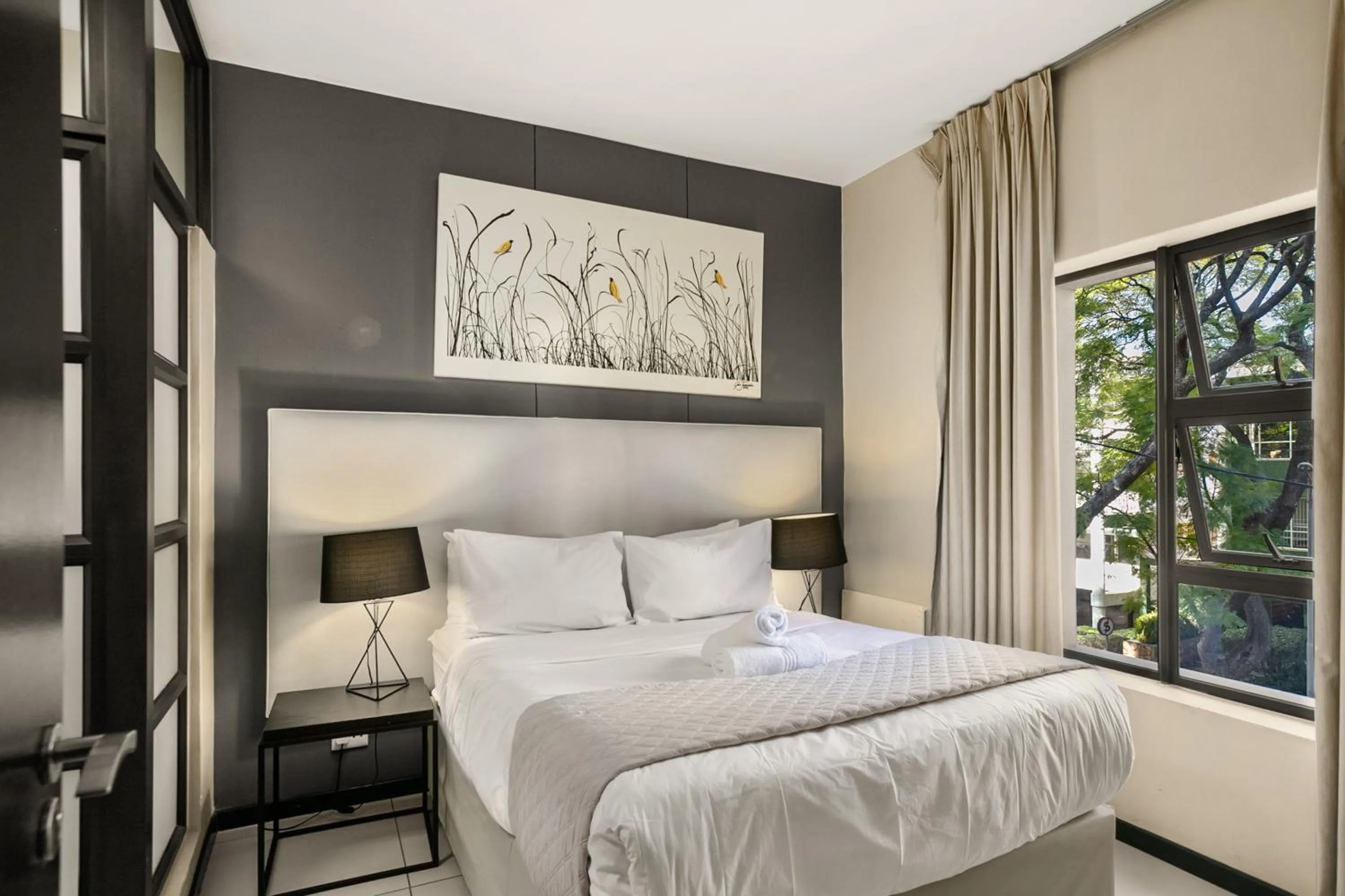 Bed in Easy Stay - The Vantage Rosebank