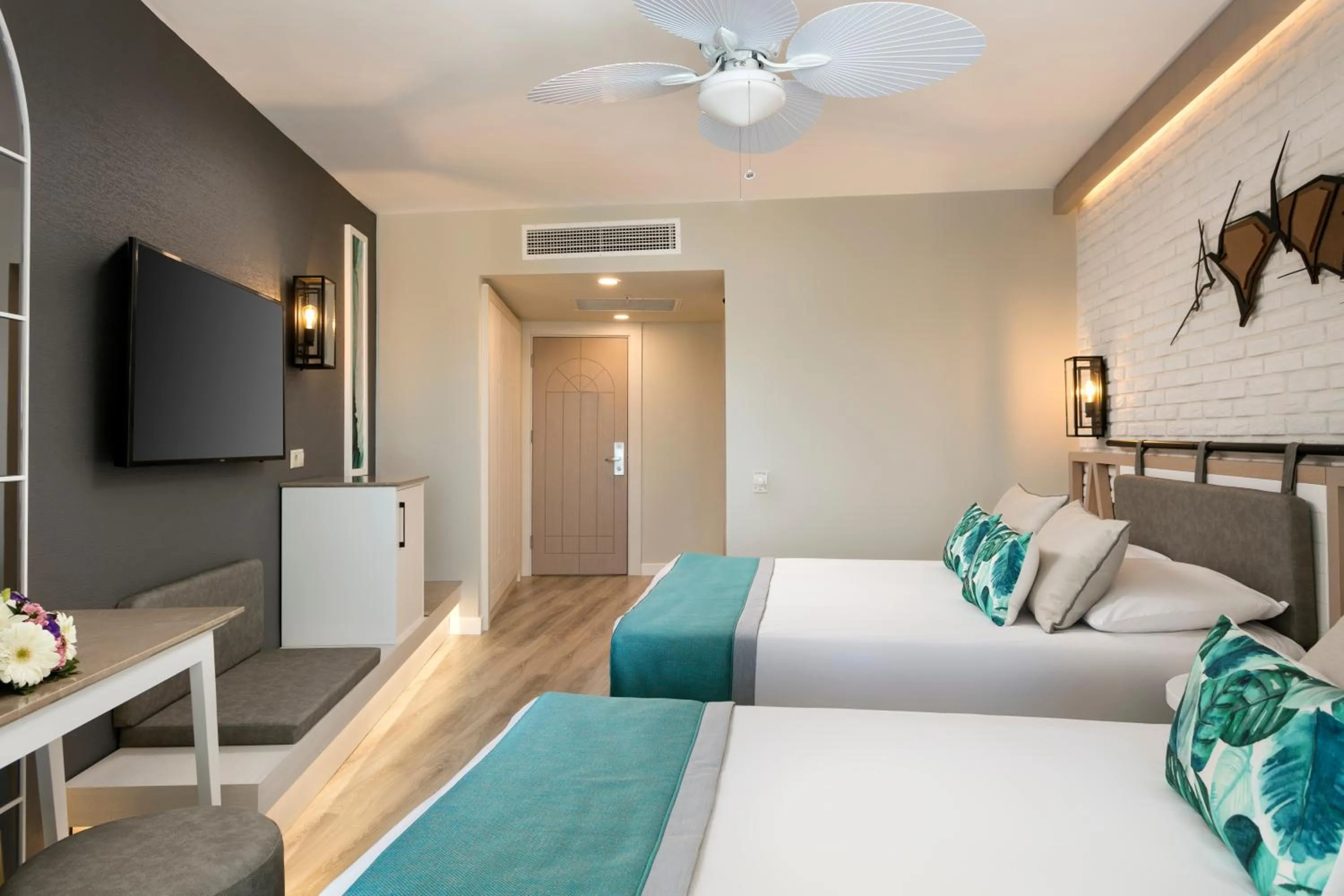 Bed in Limak Arcadia Golf Resort - 2 children Free up to age 14