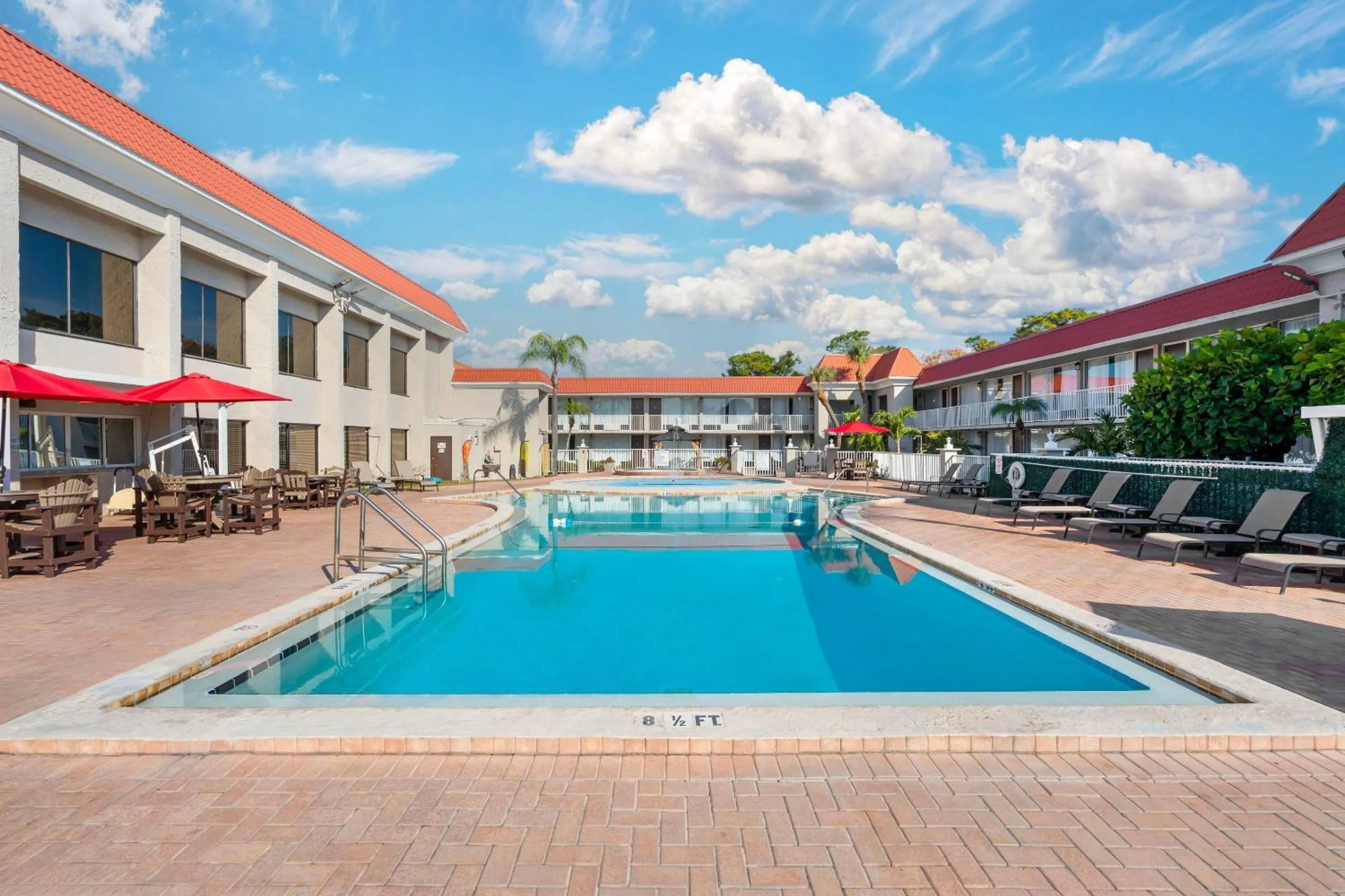 Swimming pool in Quality Inn & Suites Conference Center