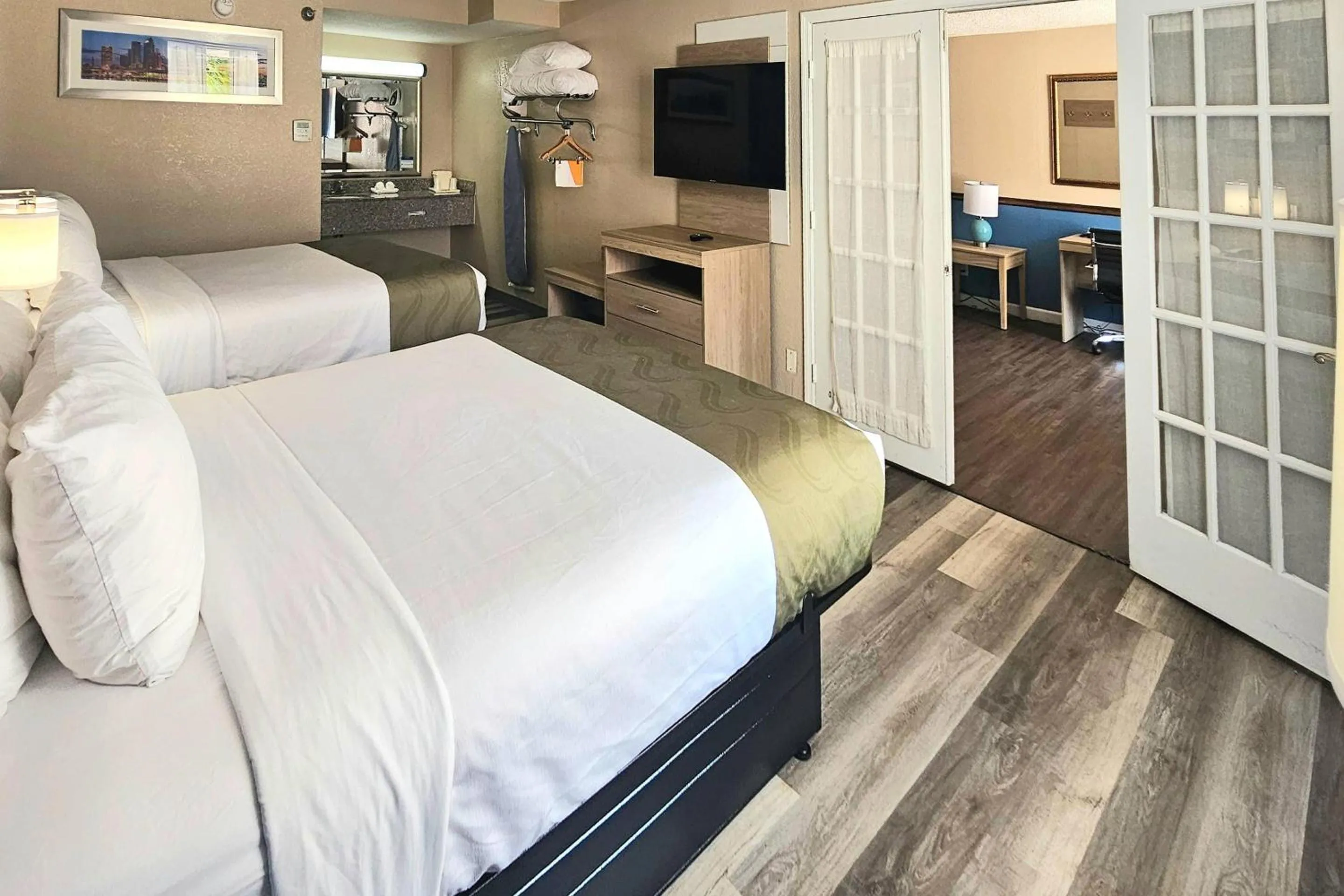 Bedroom, Bed in Quality Inn & Suites Conference Center