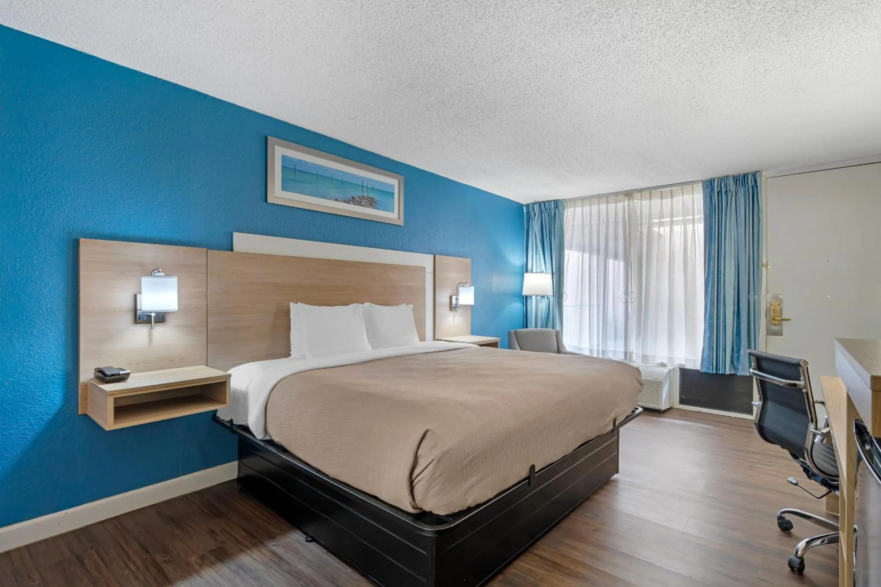 Bedroom, Bed in Quality Inn & Suites Conference Center