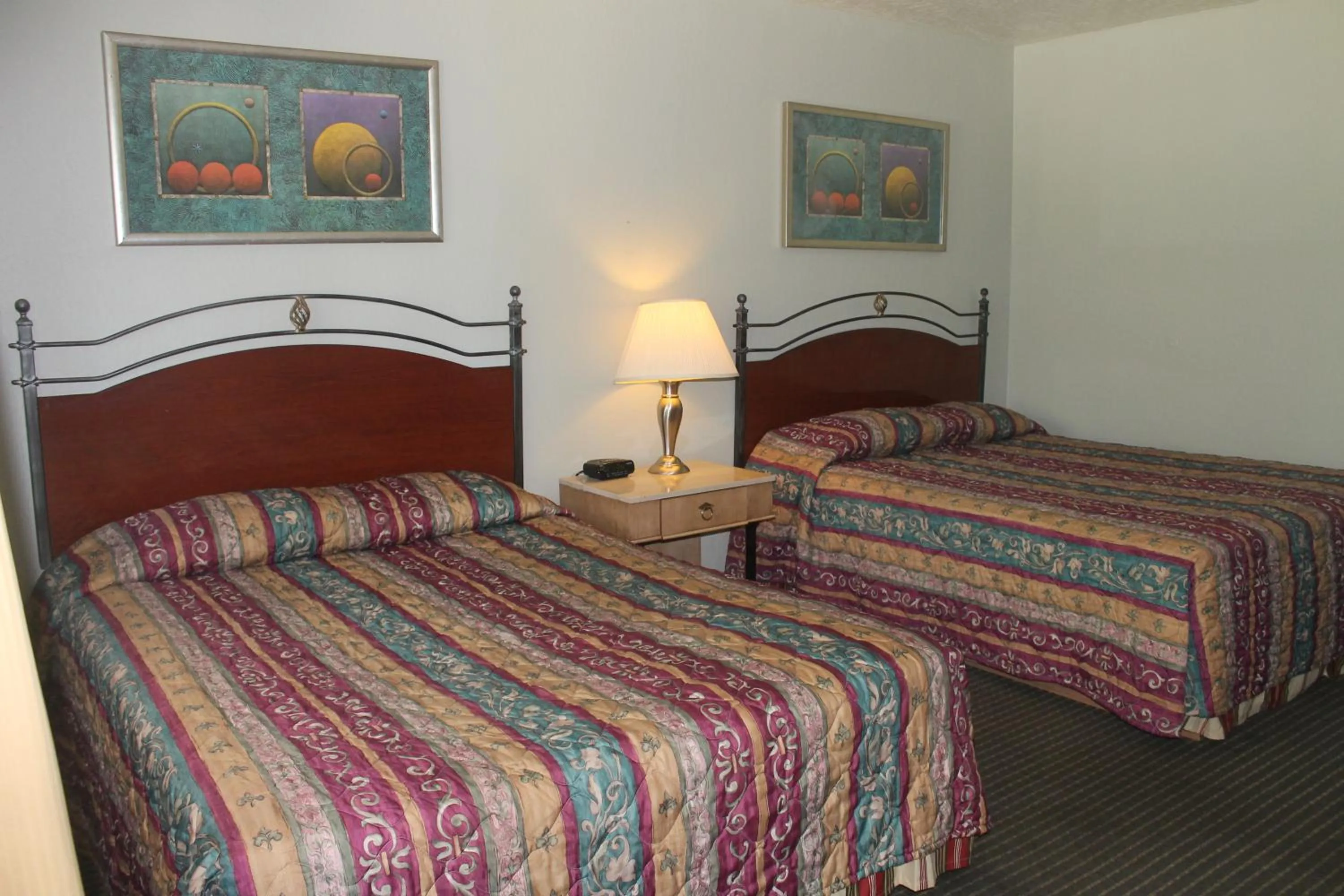 Bed in Golden Chain Motel