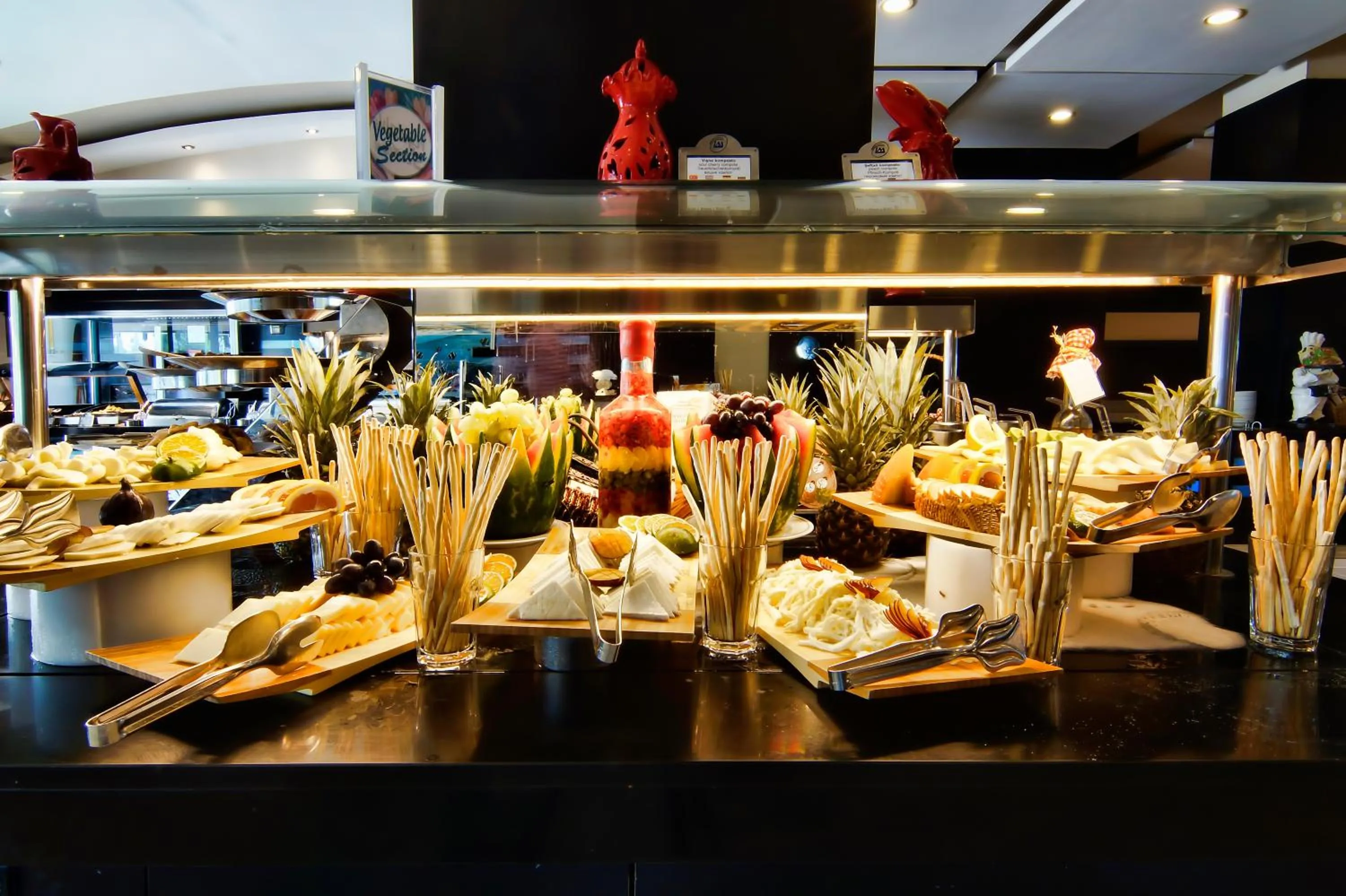 Buffet breakfast in Limak Atlantis Deluxe Hotel Belek