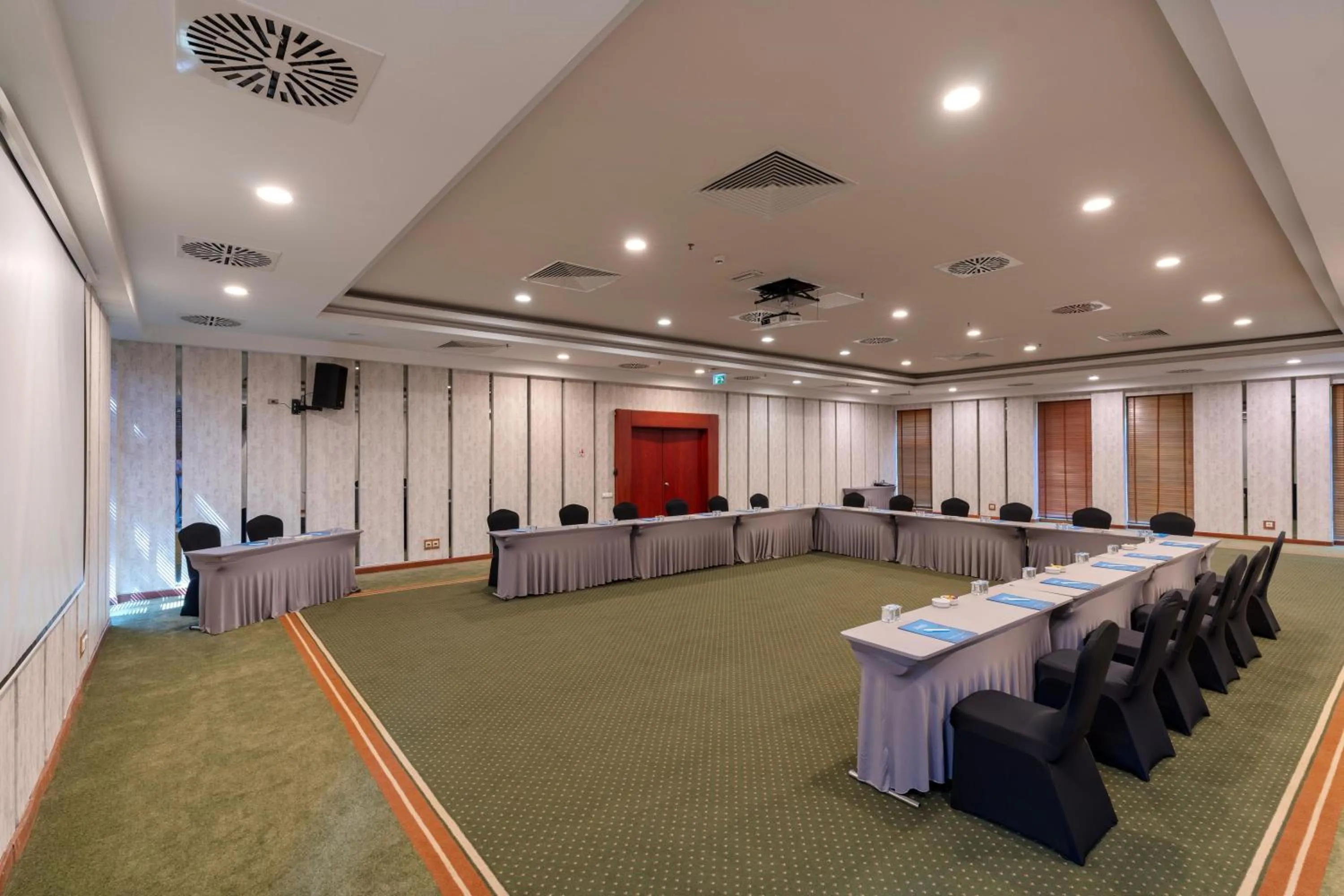 Meeting/conference room in Limak Atlantis Deluxe Hotel Belek