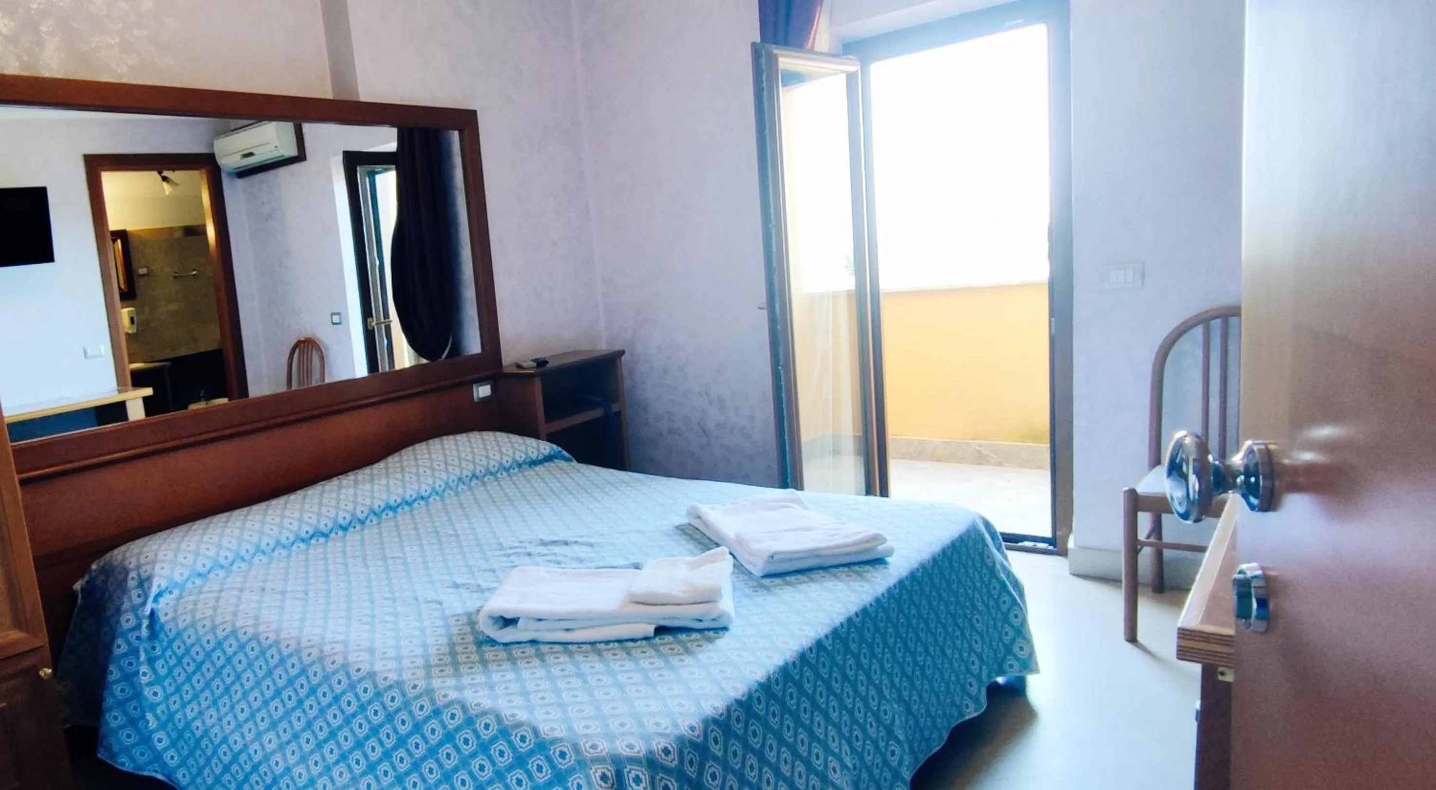 Photo of the whole room, Bed in Affittacamere Stranamore