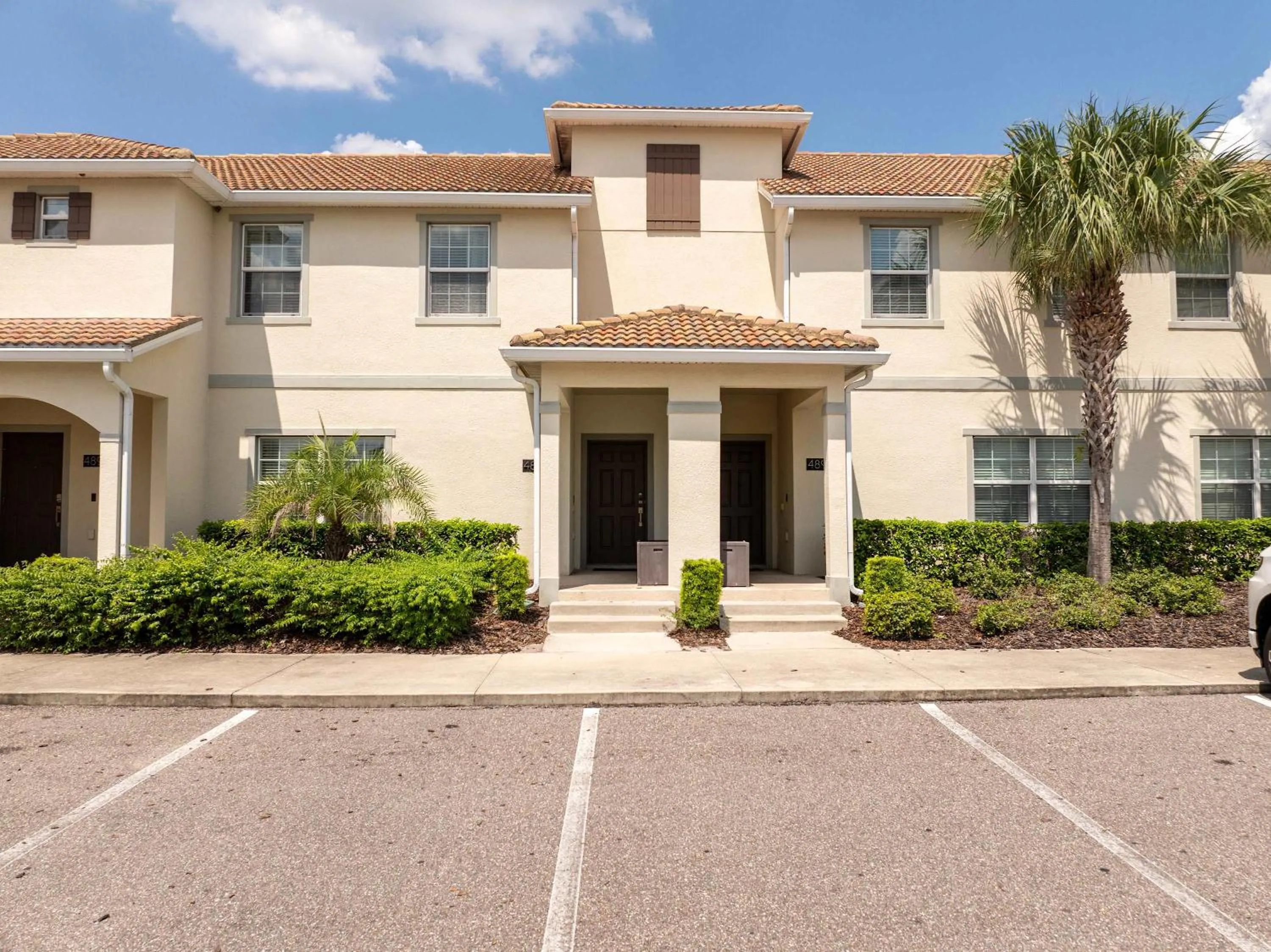 Family Friendly Four Bedrooms w/ Pool 4896