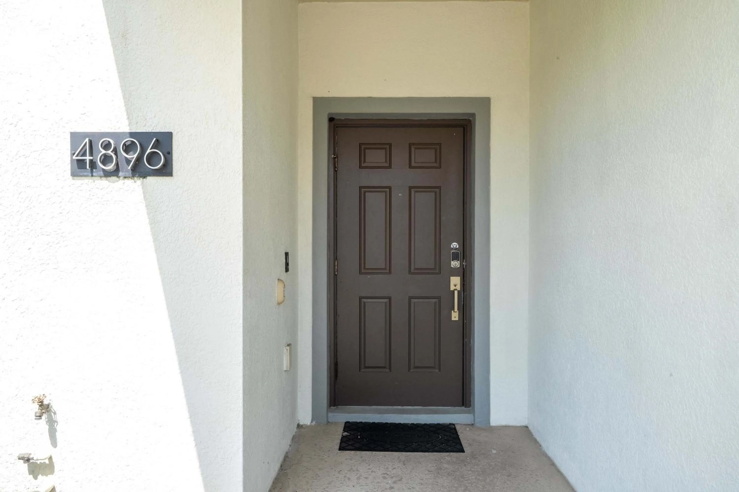 Family Friendly Four Bedrooms w/ Pool 4896