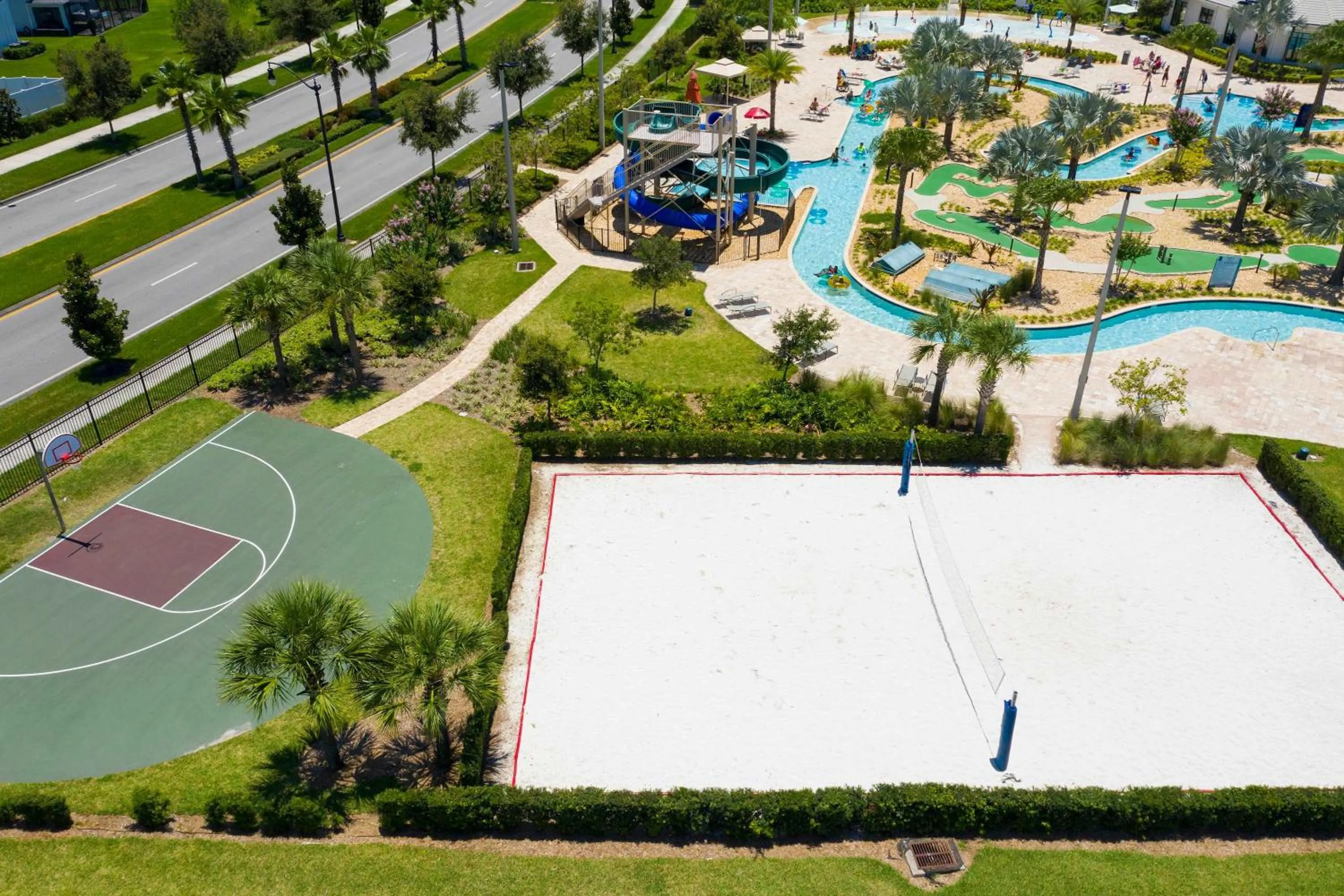 Family Friendly Four Bedrooms w/ Pool 4896