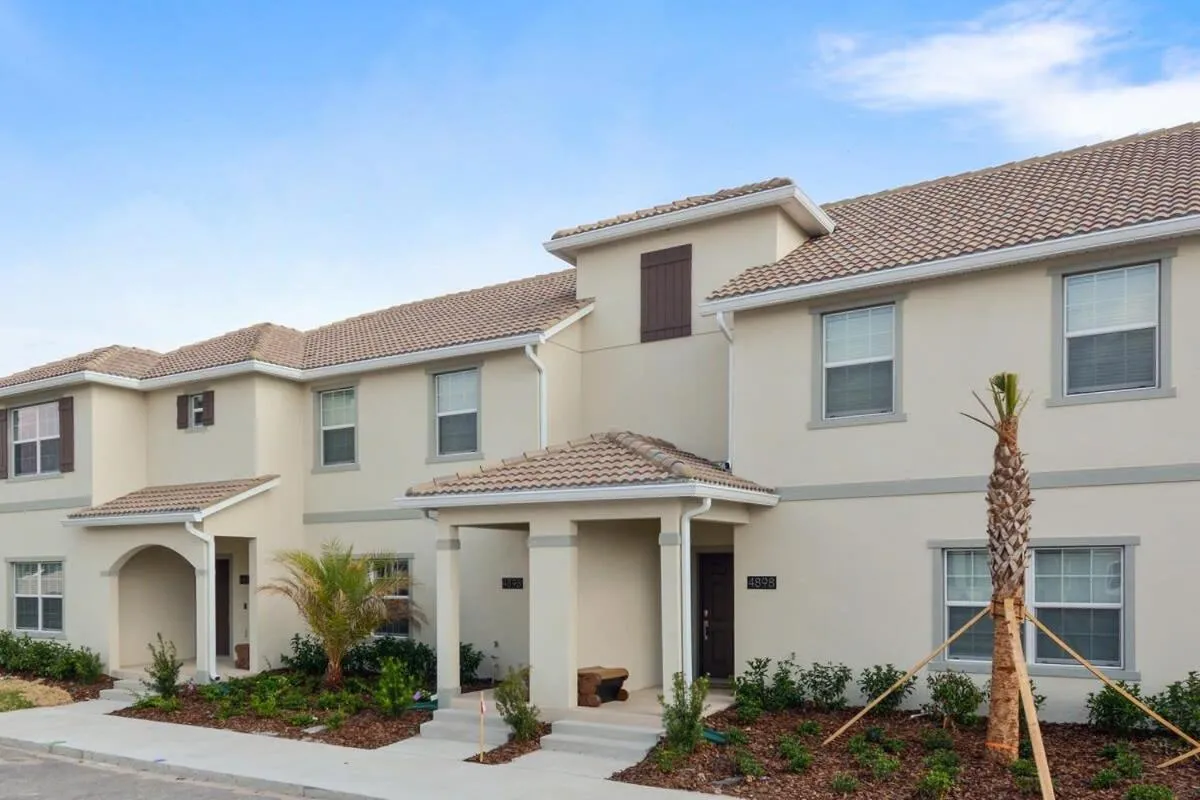 Four Bedrooms close to Disney w Pool 4898