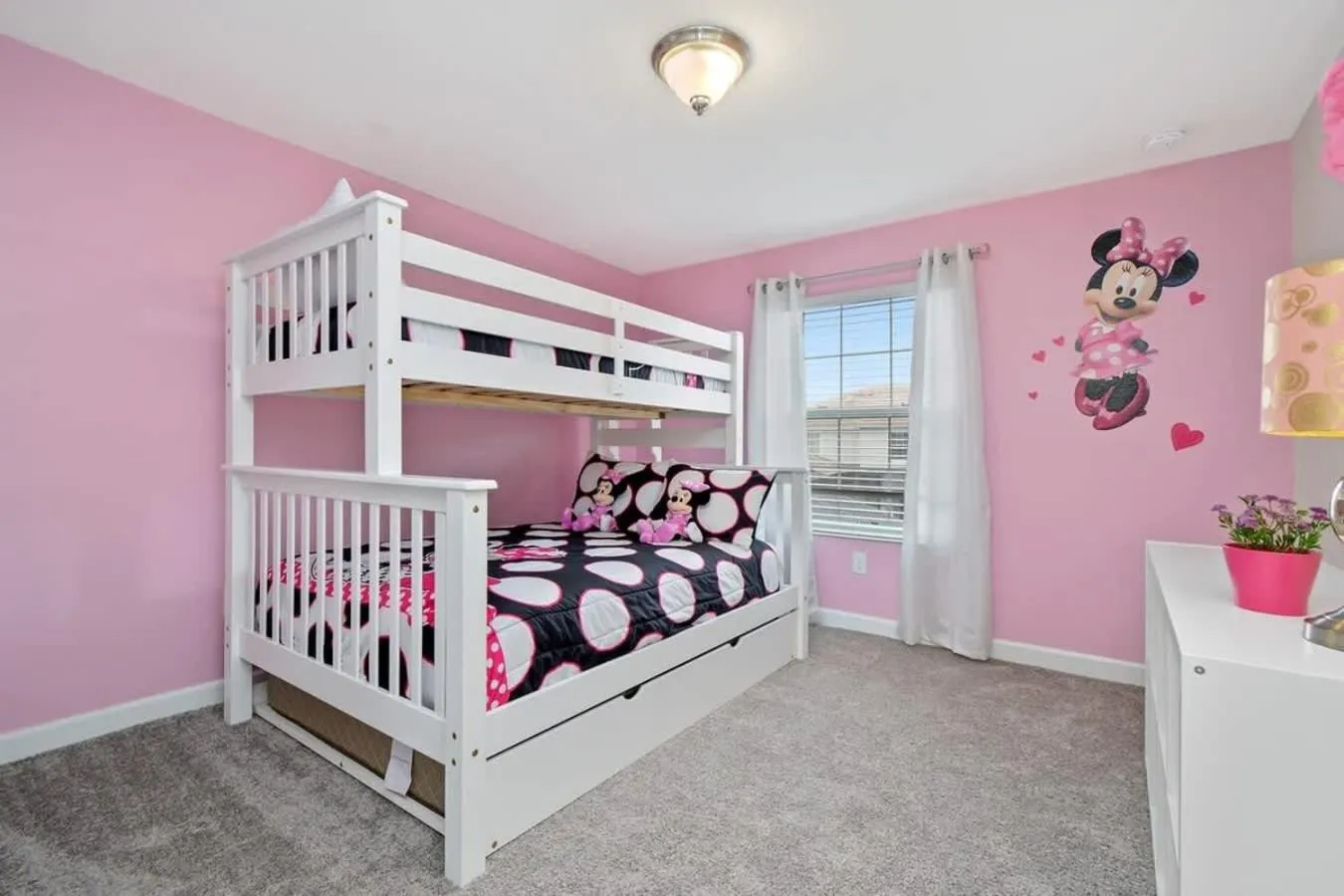 Bed in Four Bedrooms close to Disney w Pool 4898
