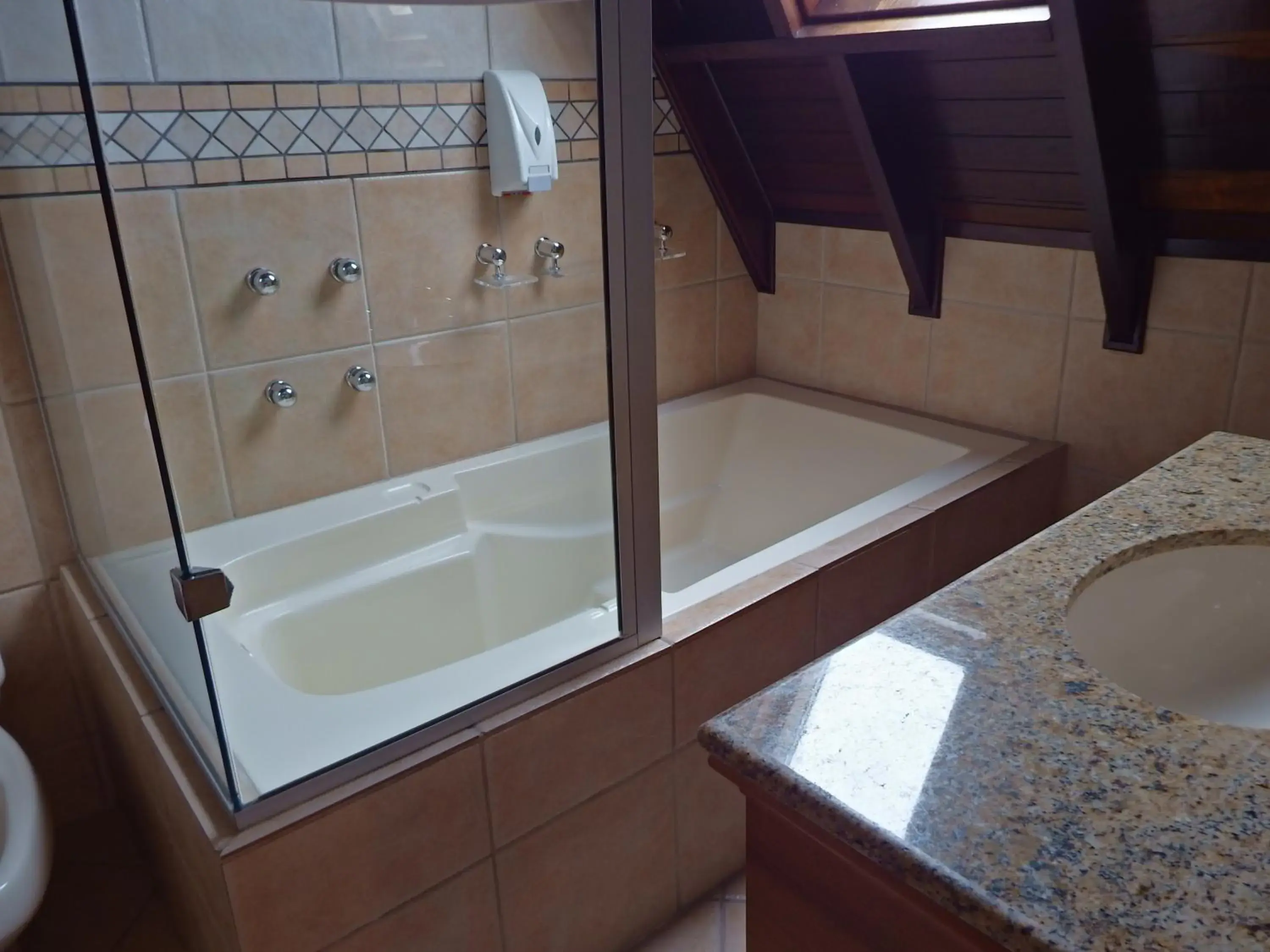 Superior Queen Room in Hotel Azaleia Superior Queen Room in Hotel Azaleia