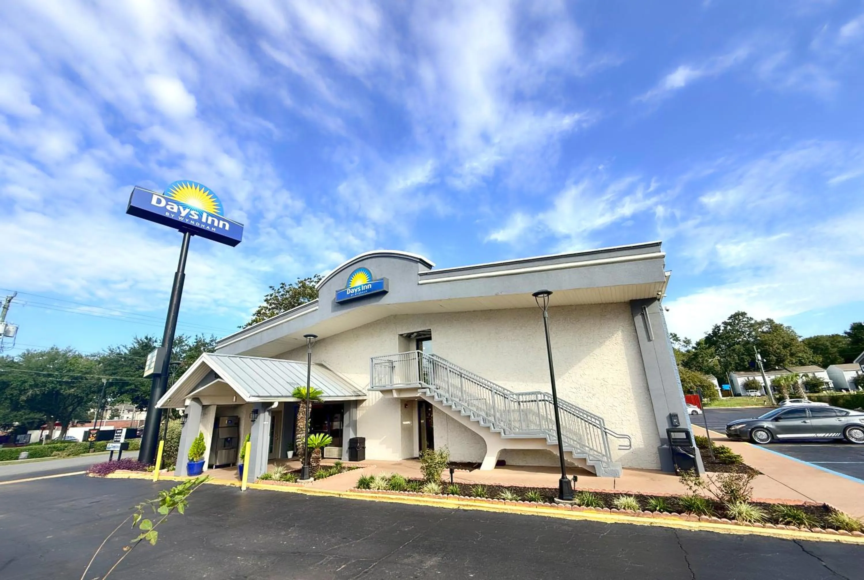 Day in Days Inn by Wyndham Tallahassee University Center