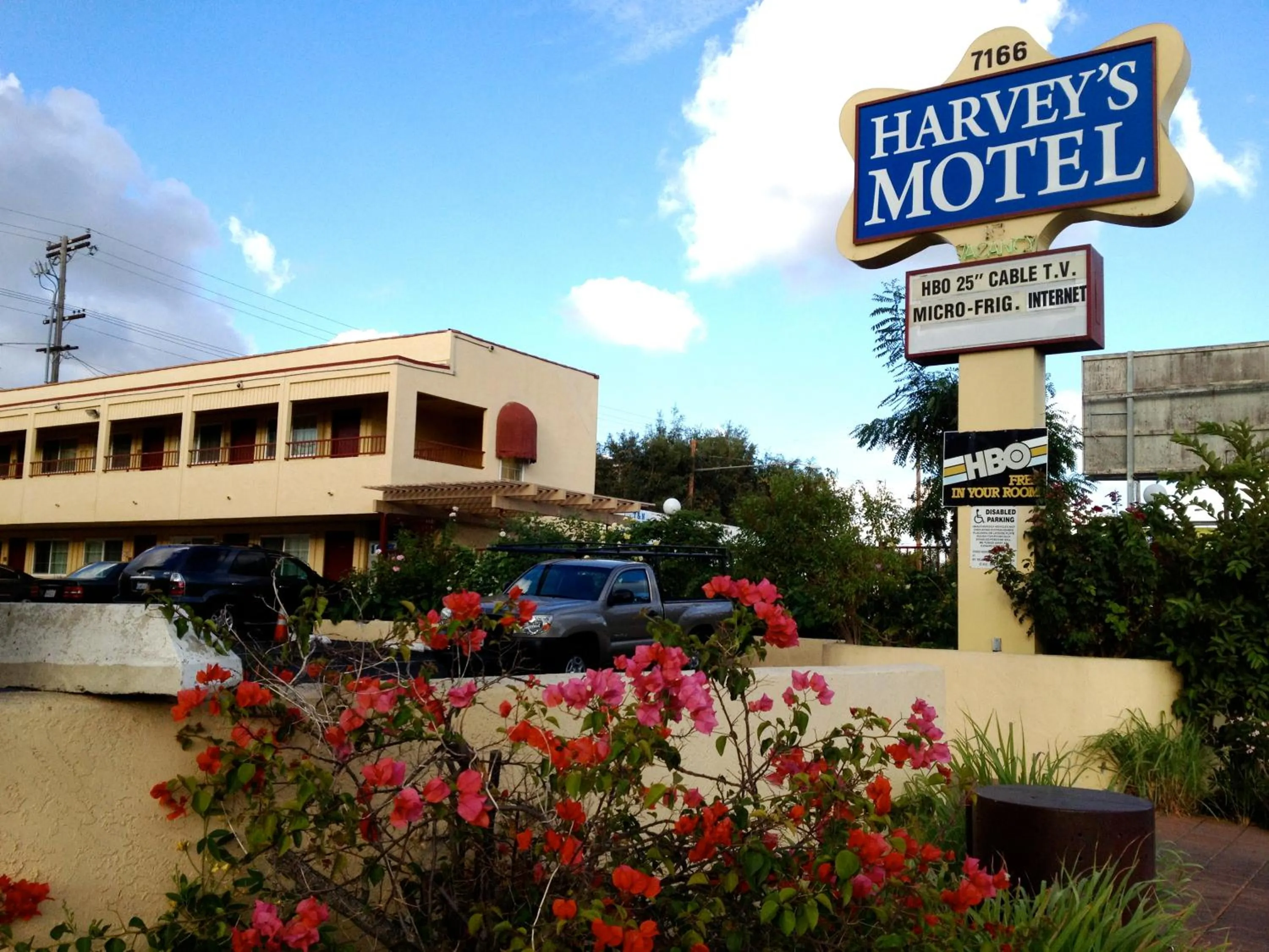 Facade/entrance in Harvey's Motel SDSU La Mesa San Diego