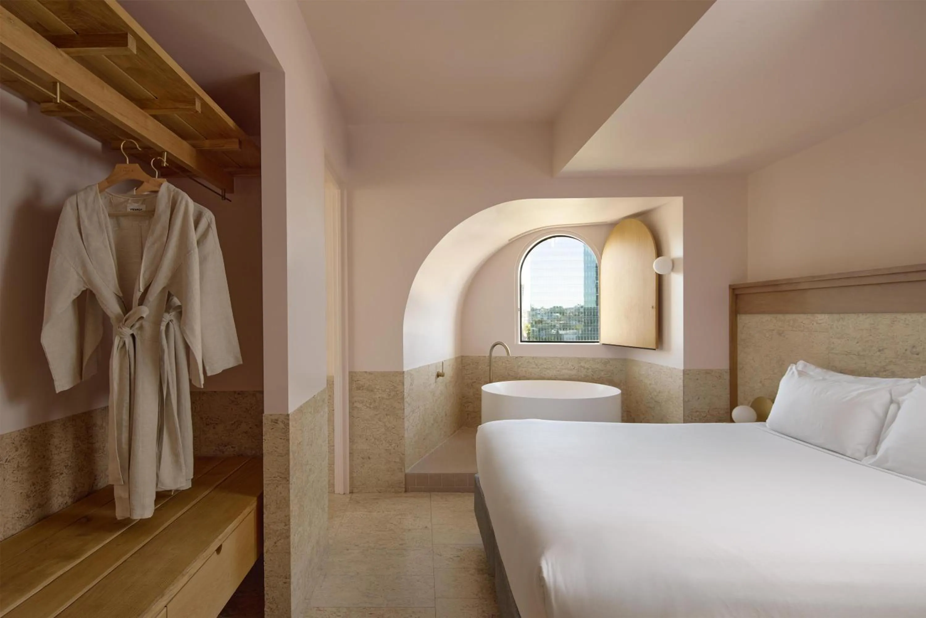 Bedroom, Bed in The Calile Hotel